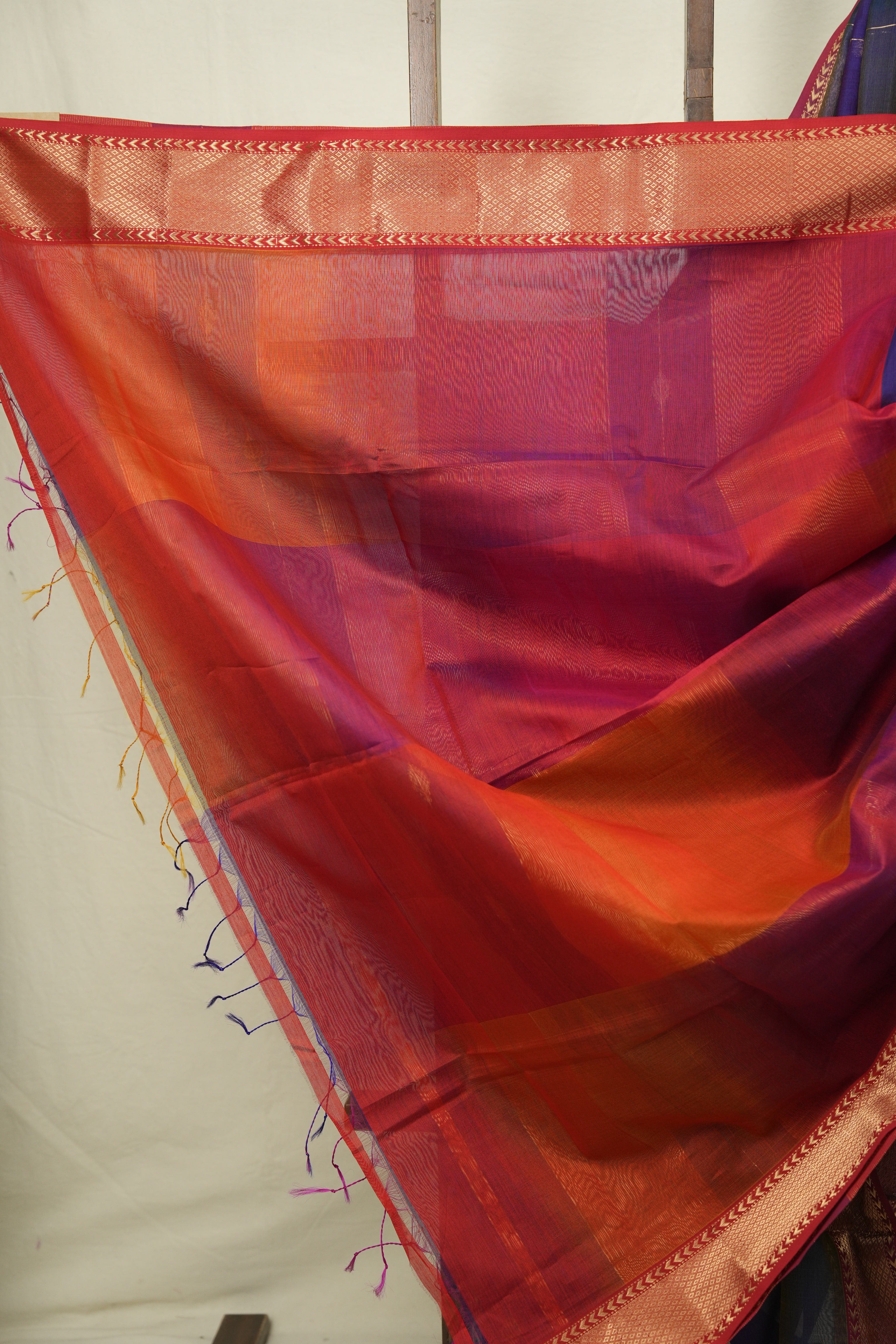 Multicolour Maheshwari Saree - SRMMS1238
