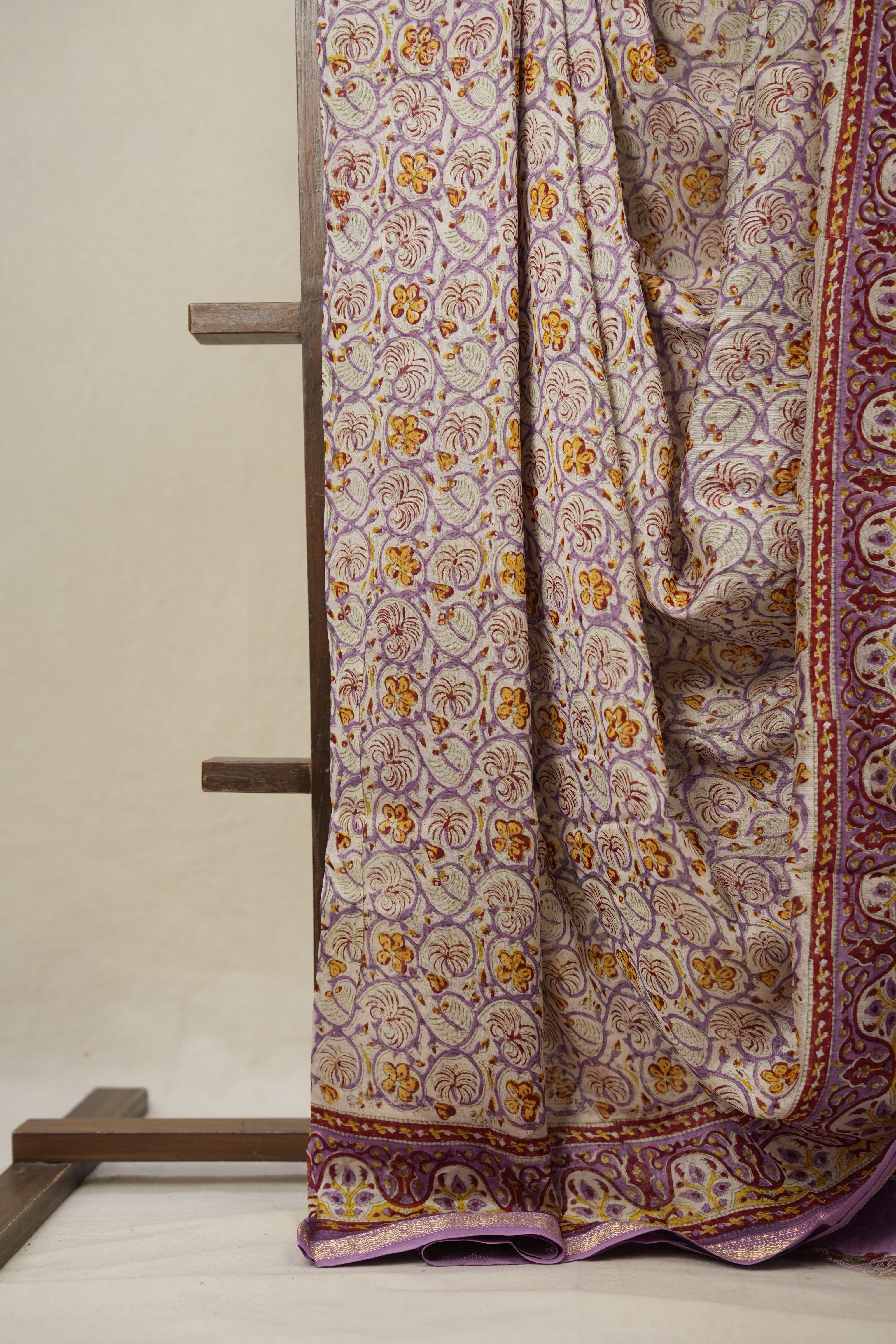 Cream Lavender HBP Cotton Silk Saree With Maheshwari Border - SRCLCSS1443