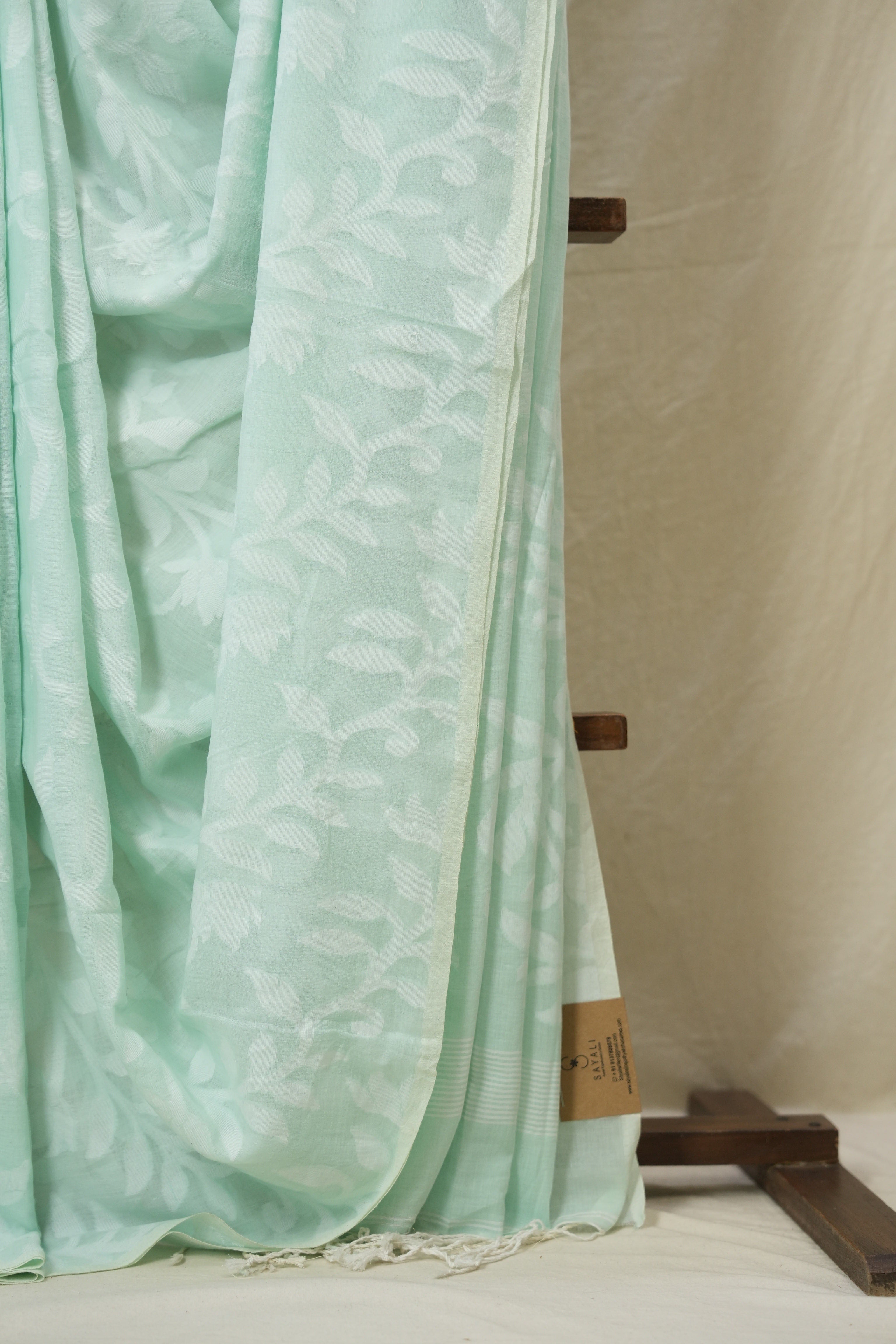 Aqua Green Mul Bengal Cotton Jamdani Saree - SRAGBCJS231