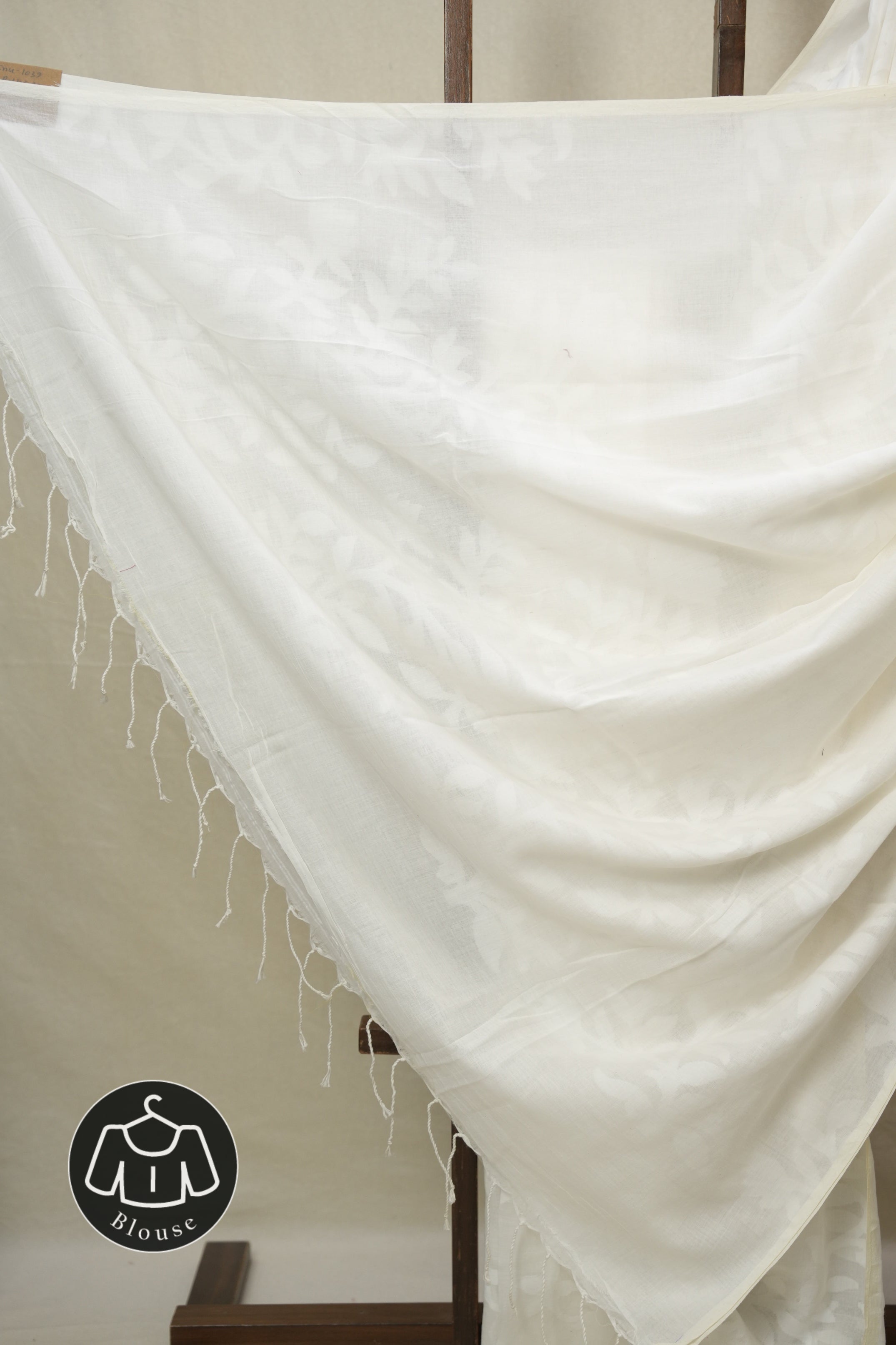 White Mul Bengal Cotton Jamdani Saree - SRWBCJS232