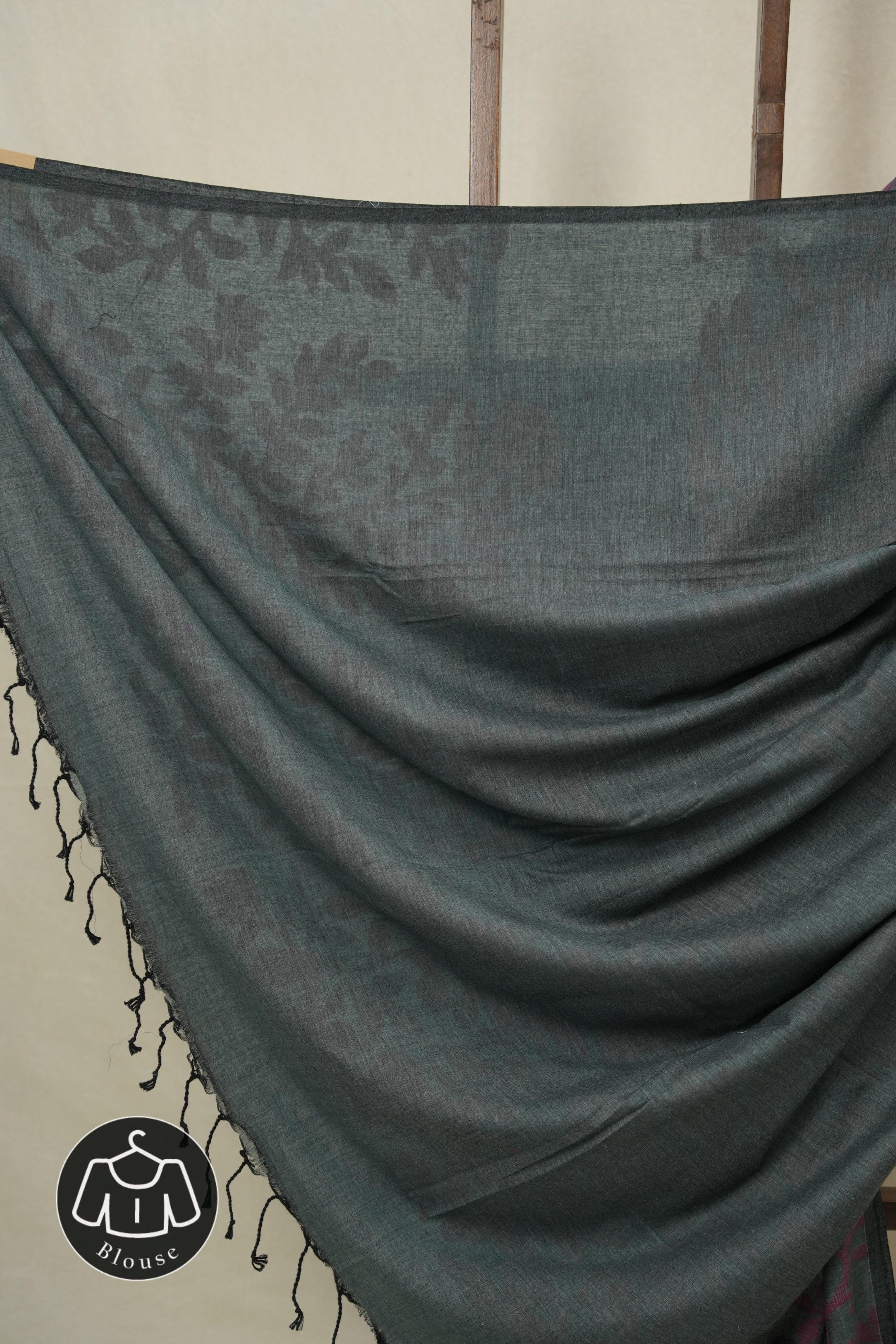 Charcoal  Mul Bengal Cotton Jamdani Saree - SRCBCJS228