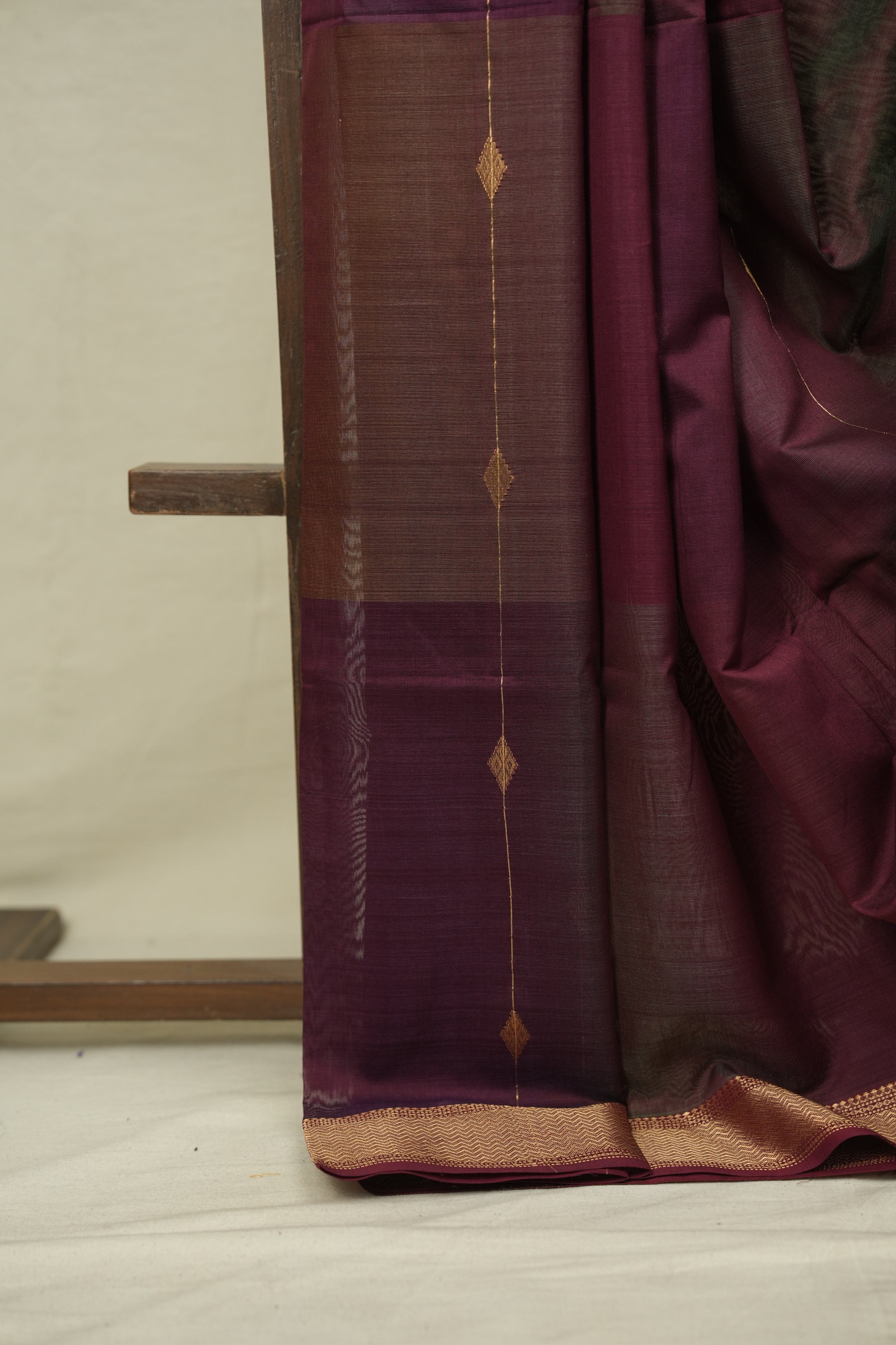 Two Tone Wine Maheshwari Saree - SRWMS1246