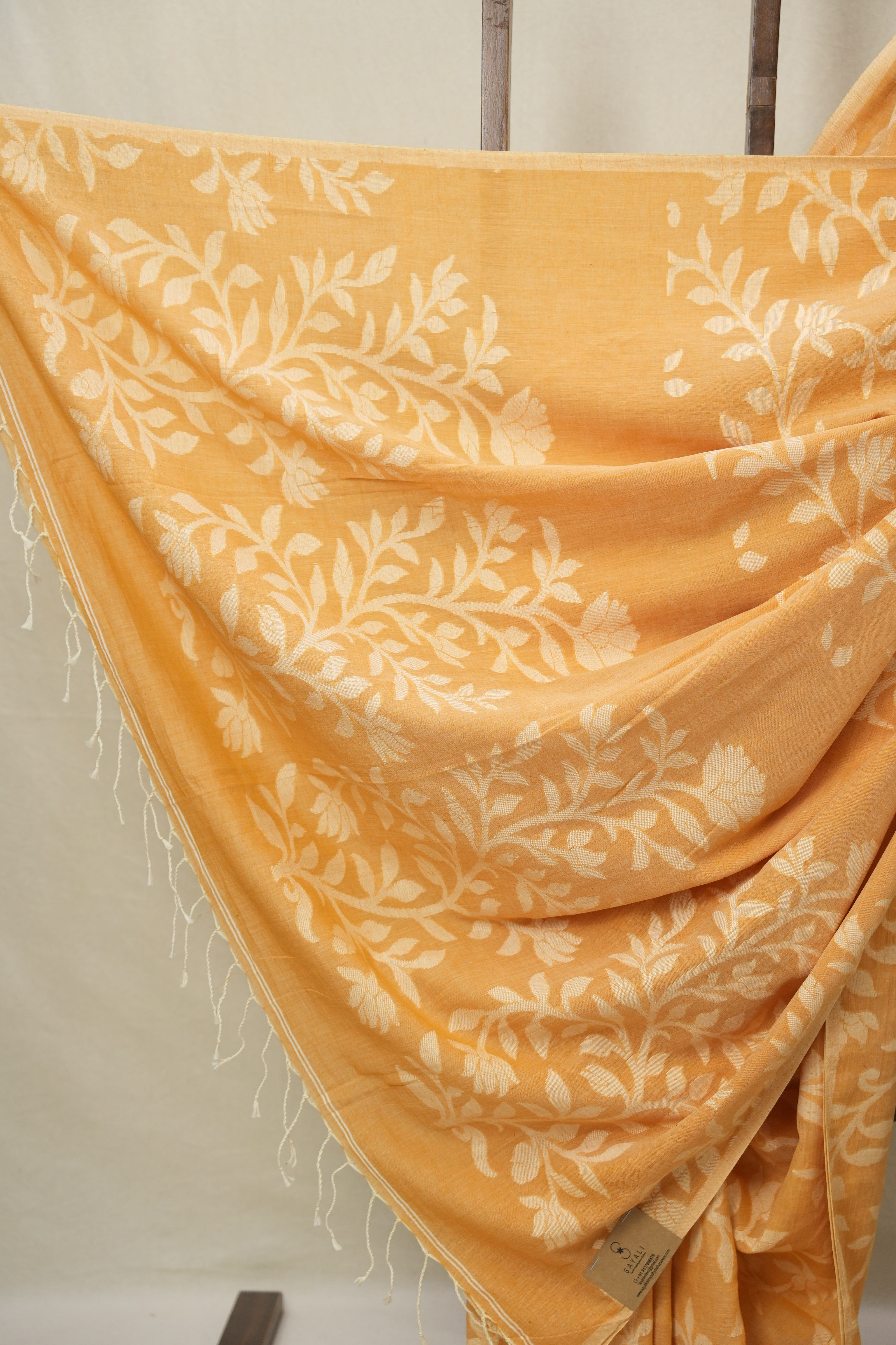 Light orange Mul Bengal Cotton Jamdani Saree - SRLOBCJS229