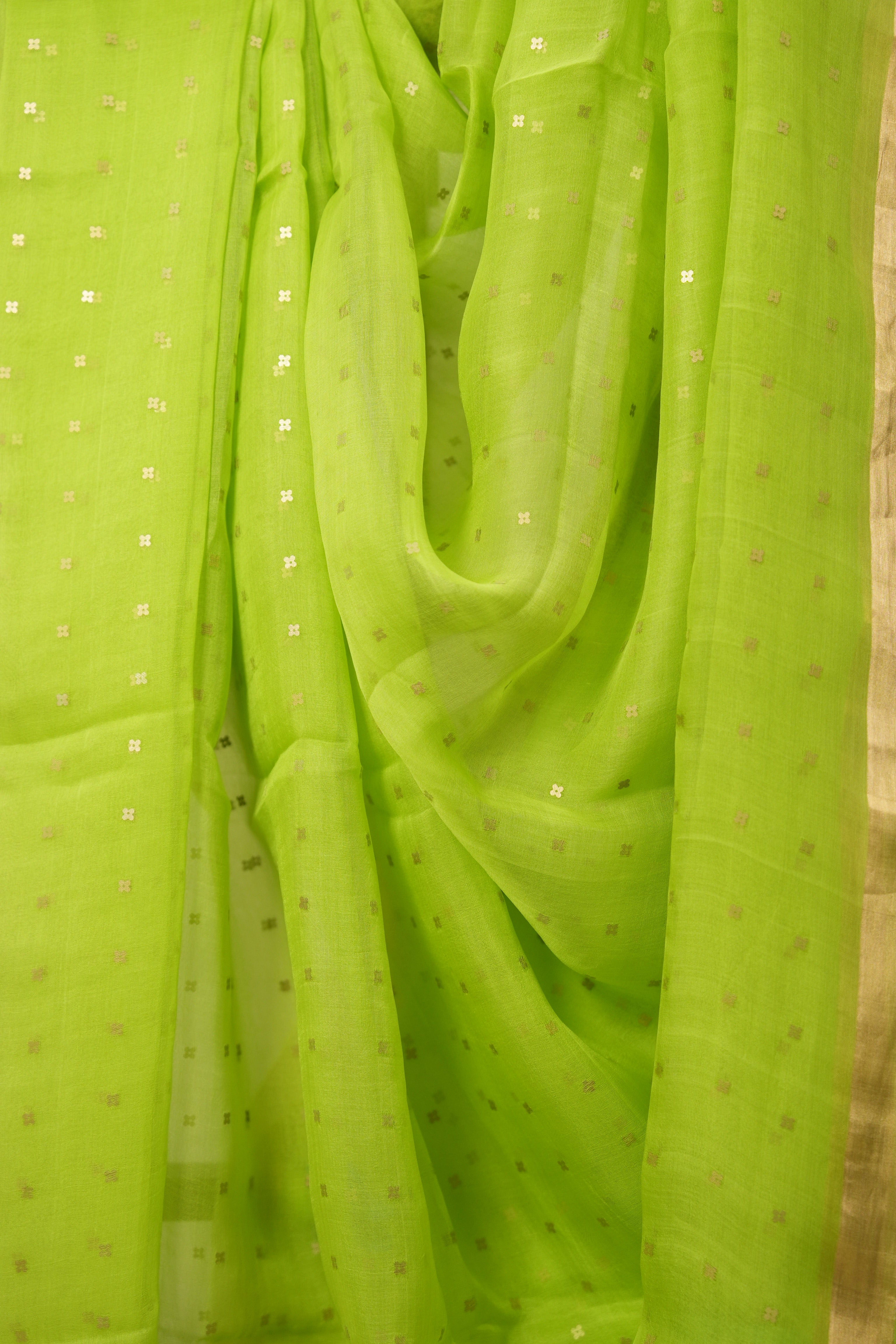 Parrot Green Matka Silk Saree - SRPGMSS78