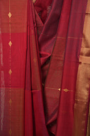 Two Tone Red Maheswari Saree - SRTTRMS1245