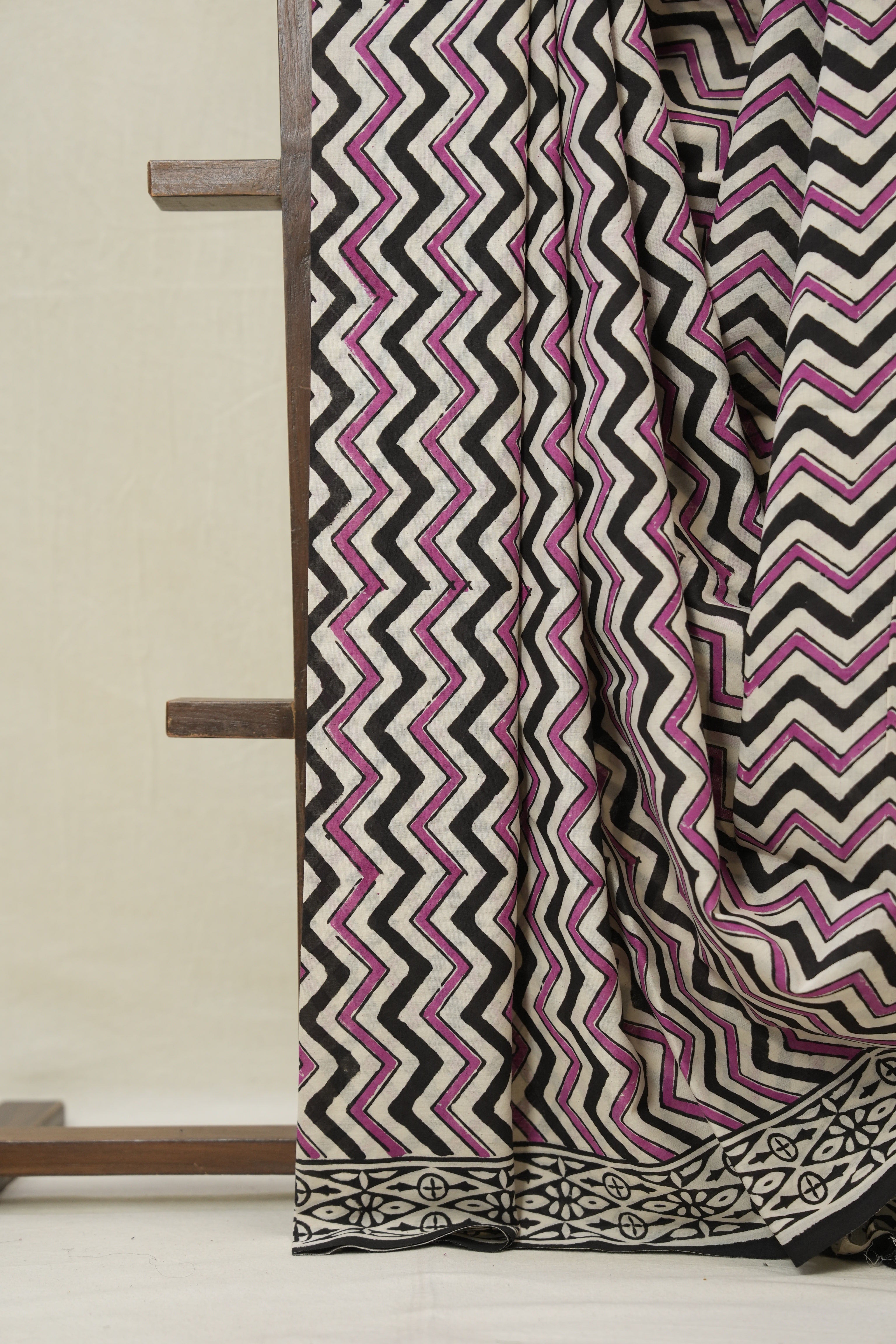 Cream Black HBP Cotton Saree - SRCBCS3382
