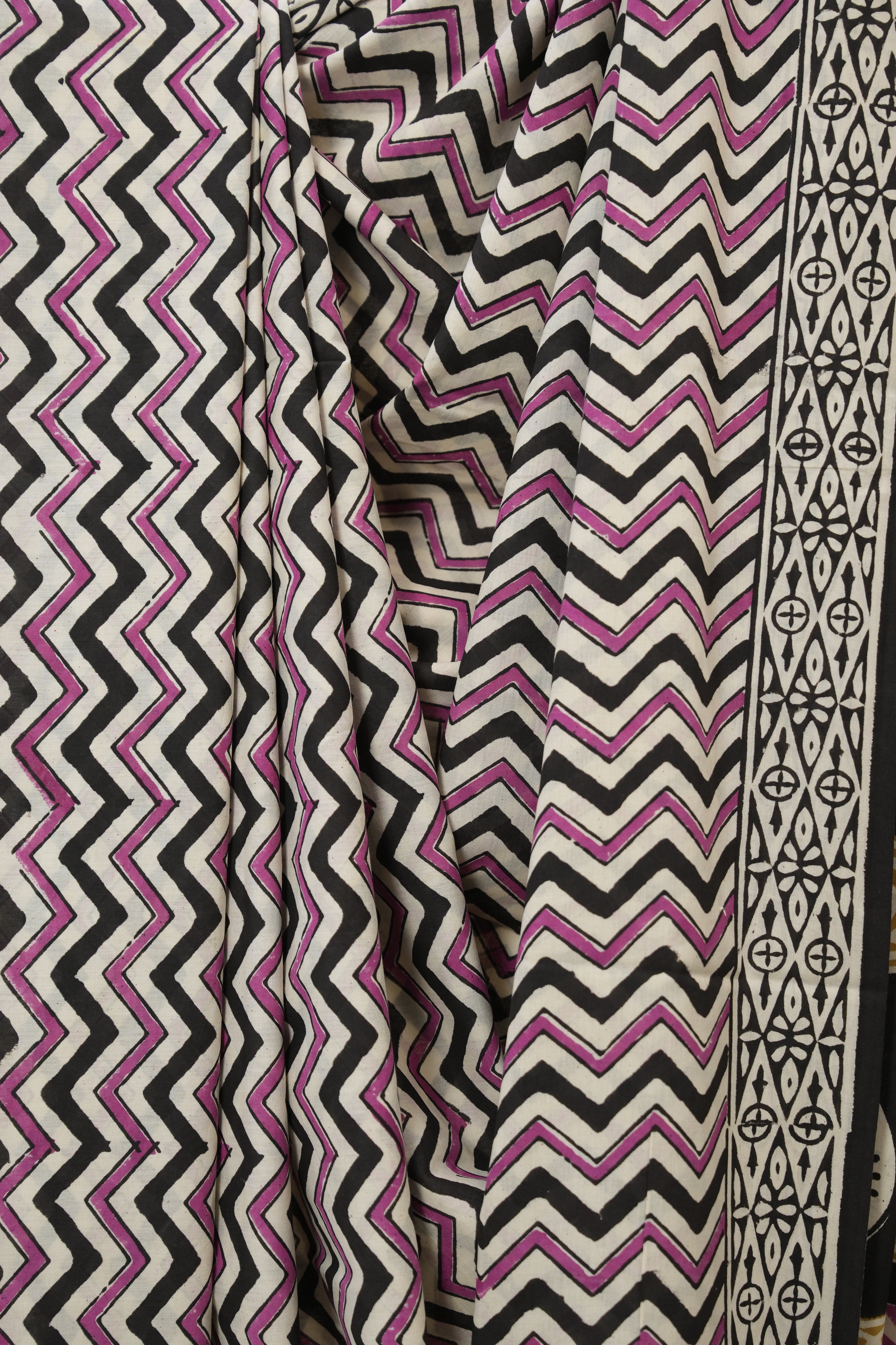 Cream Black HBP Cotton Saree - SRCBCS3382