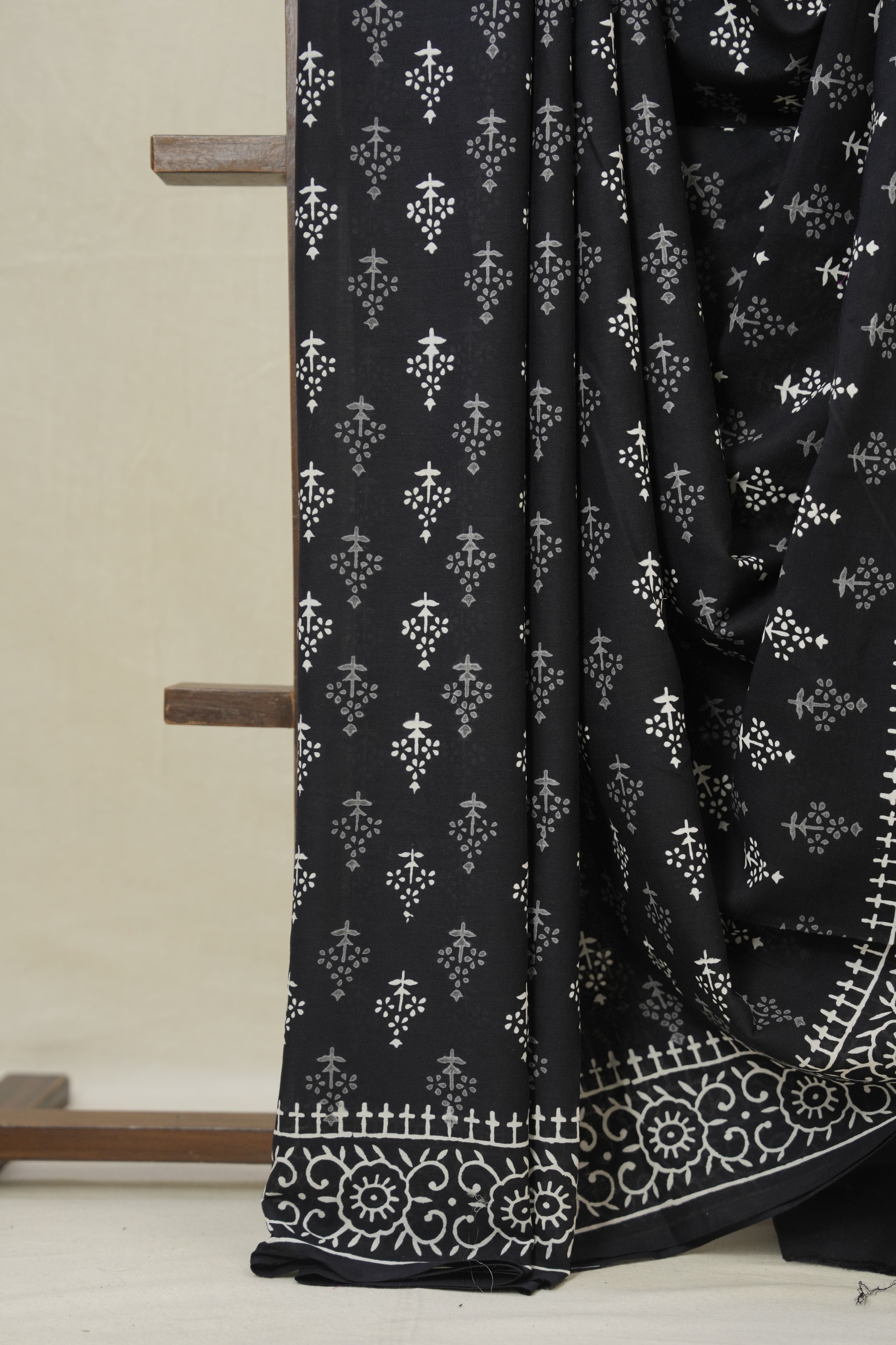 Black HBP Cotton Saree - SRBCS3380
