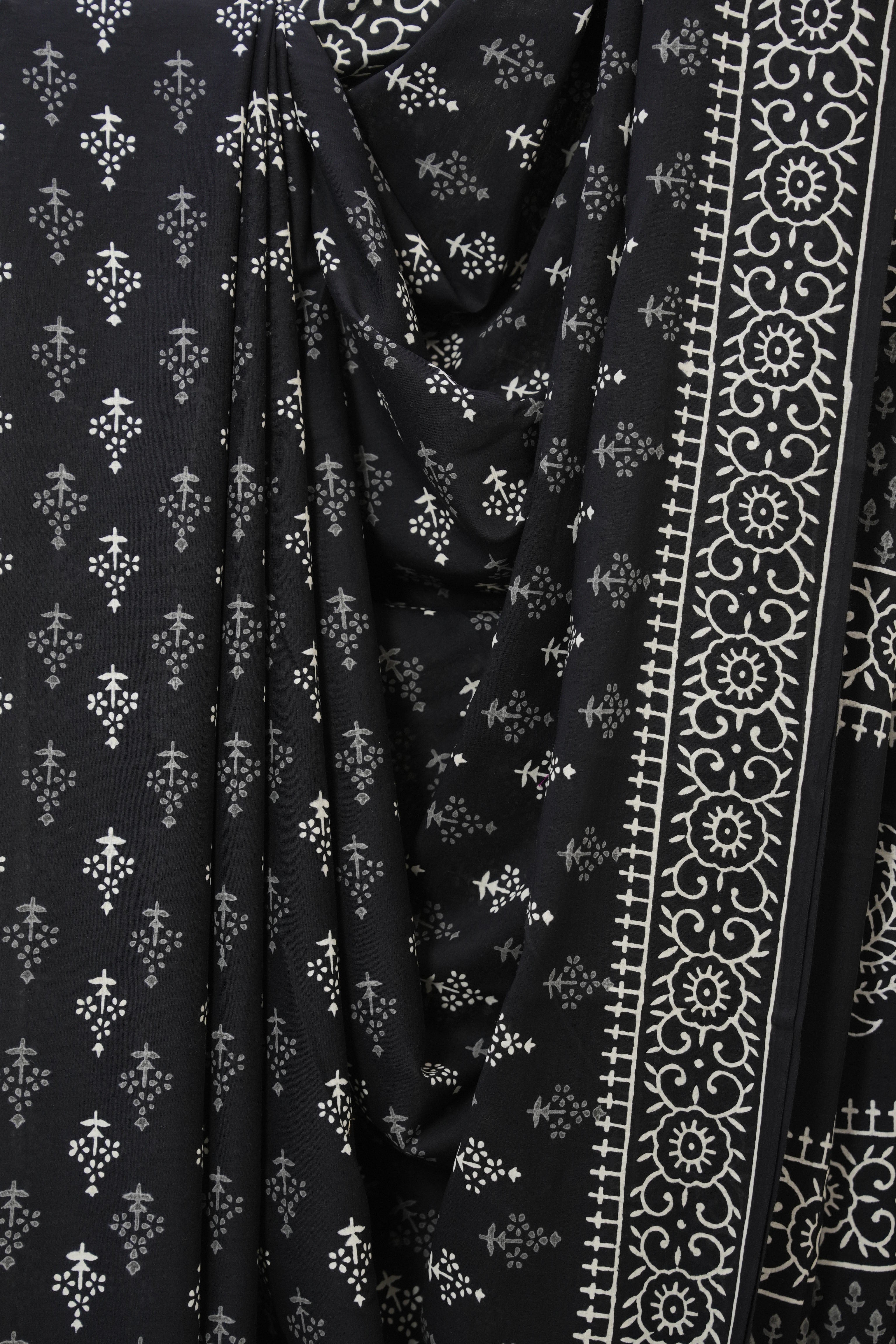 Black HBP Cotton Saree - SRBCS3380
