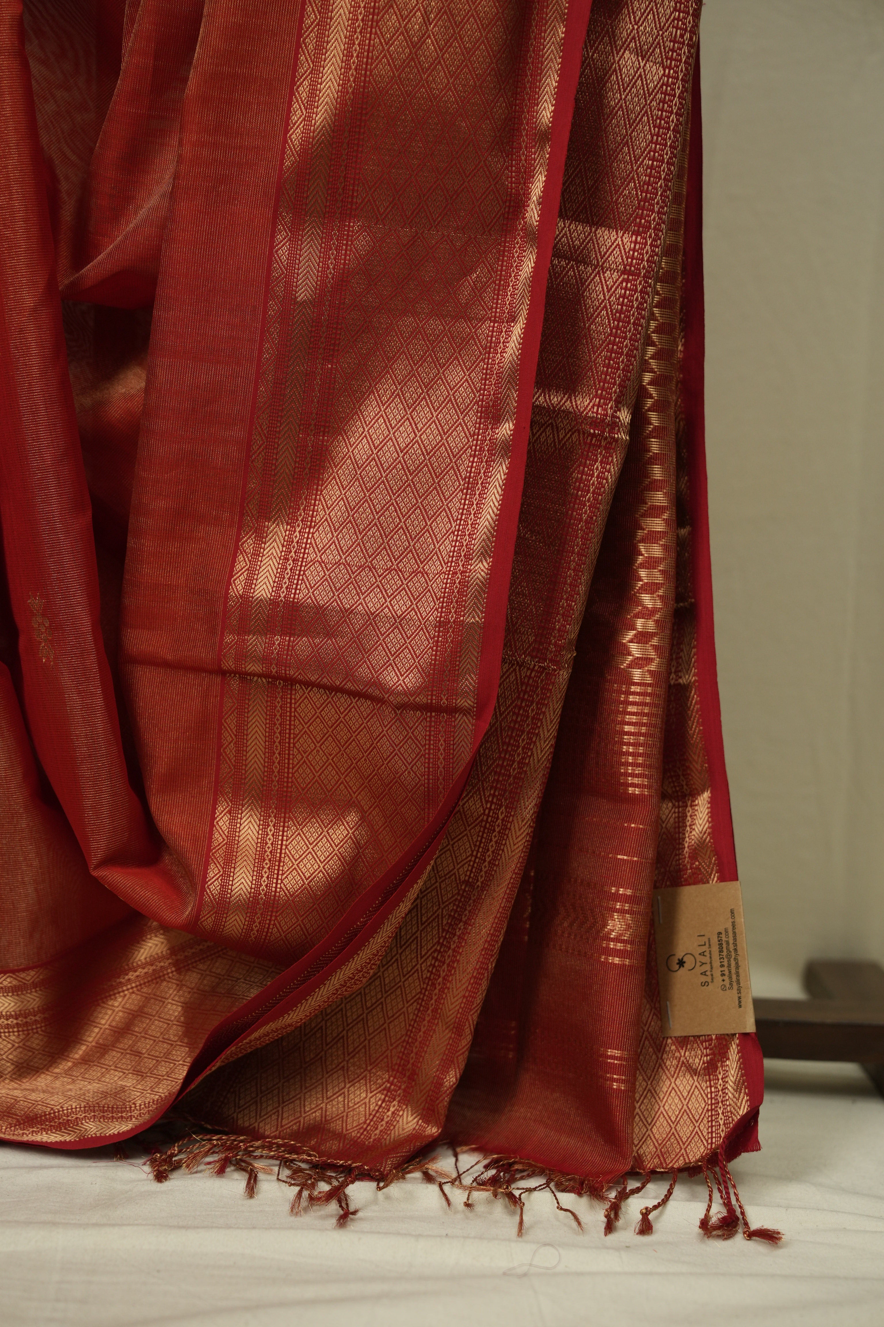 Brick Red Maheshwari Tissue Saree - SRBRMTS759