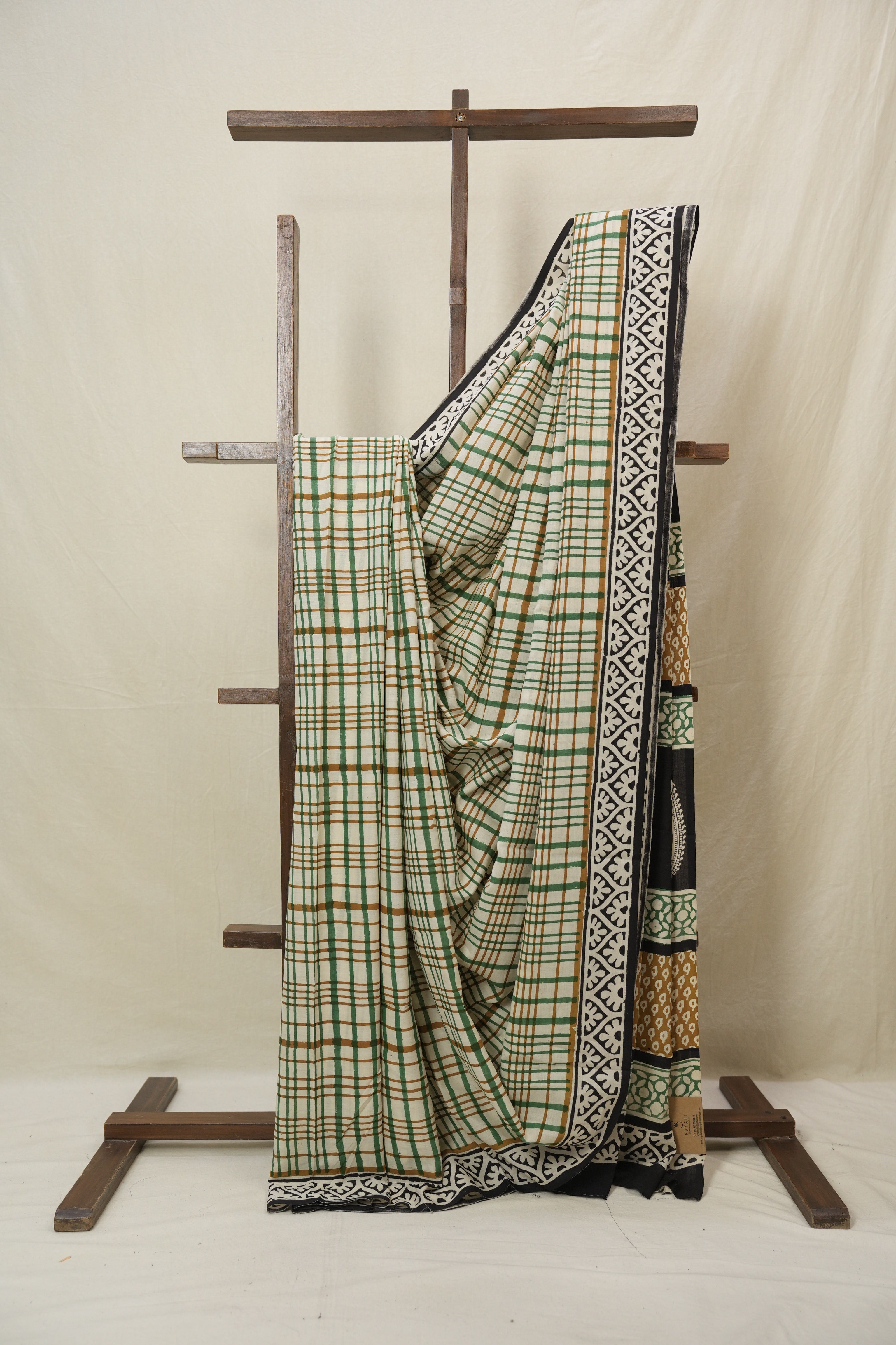 Cream HBP Cotton Saree - SRCCS3378
