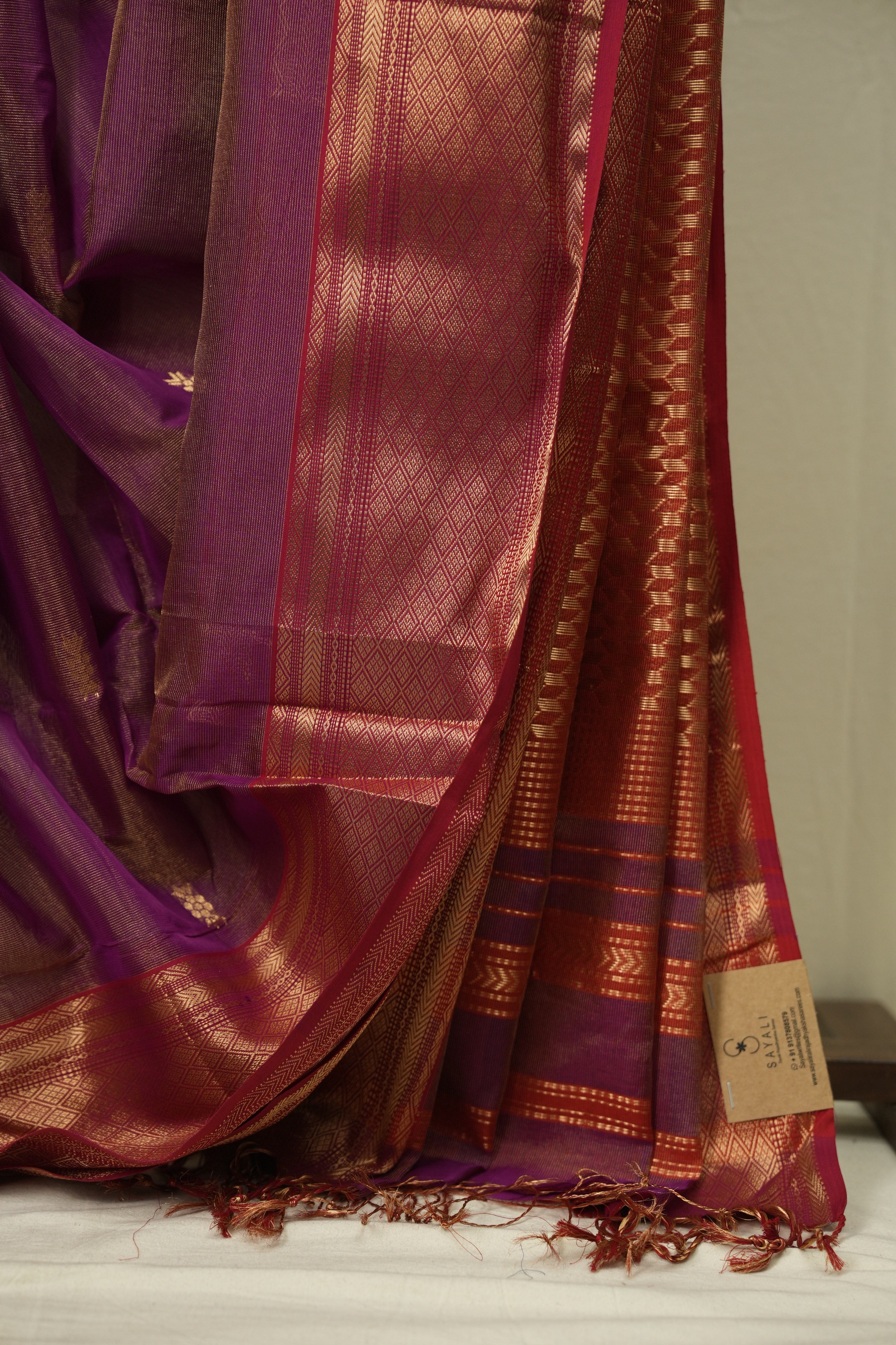 Magenta Maheshwari Tissue Saree - SRMMTS760