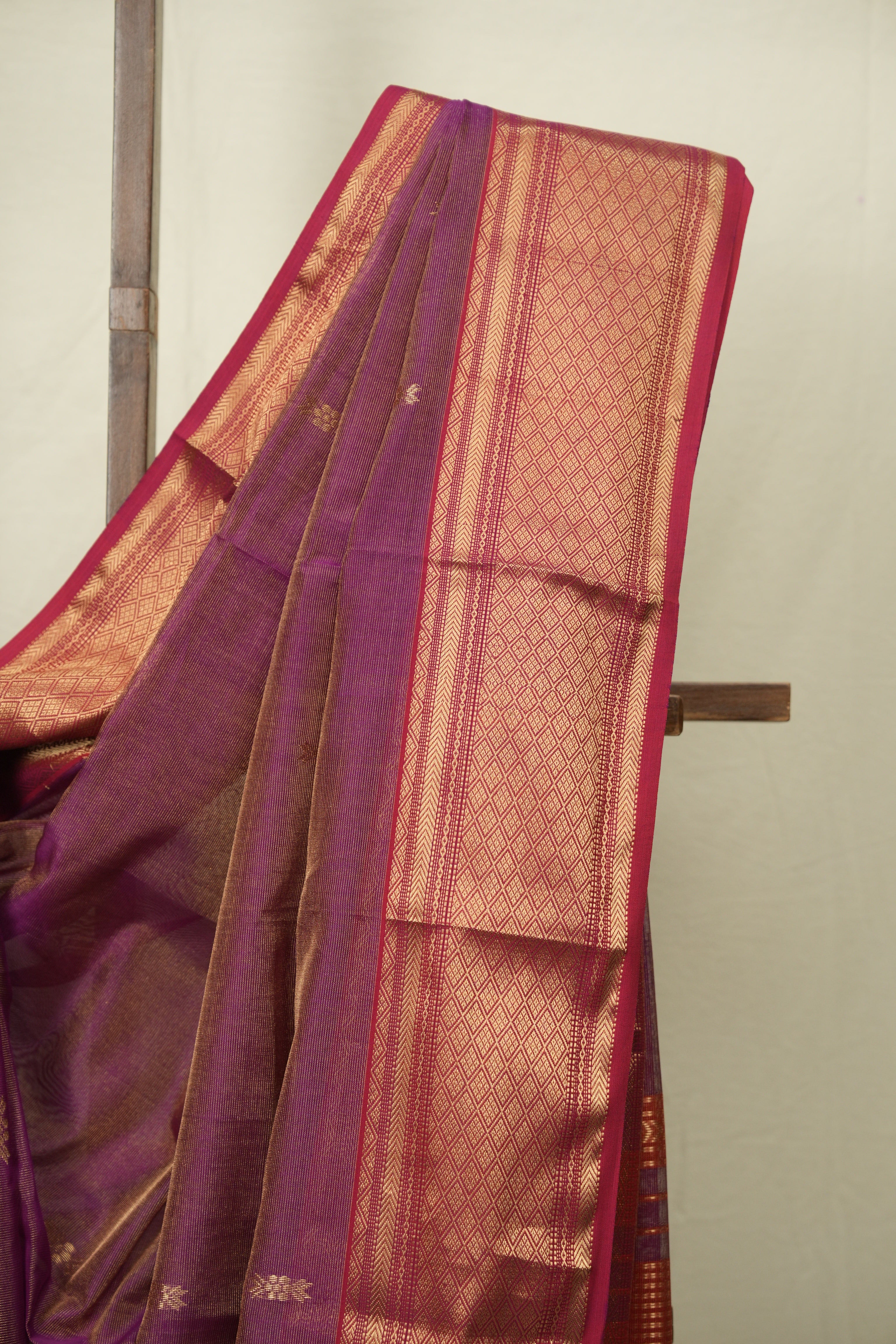 Magenta Maheshwari Tissue Saree - SRMMTS760