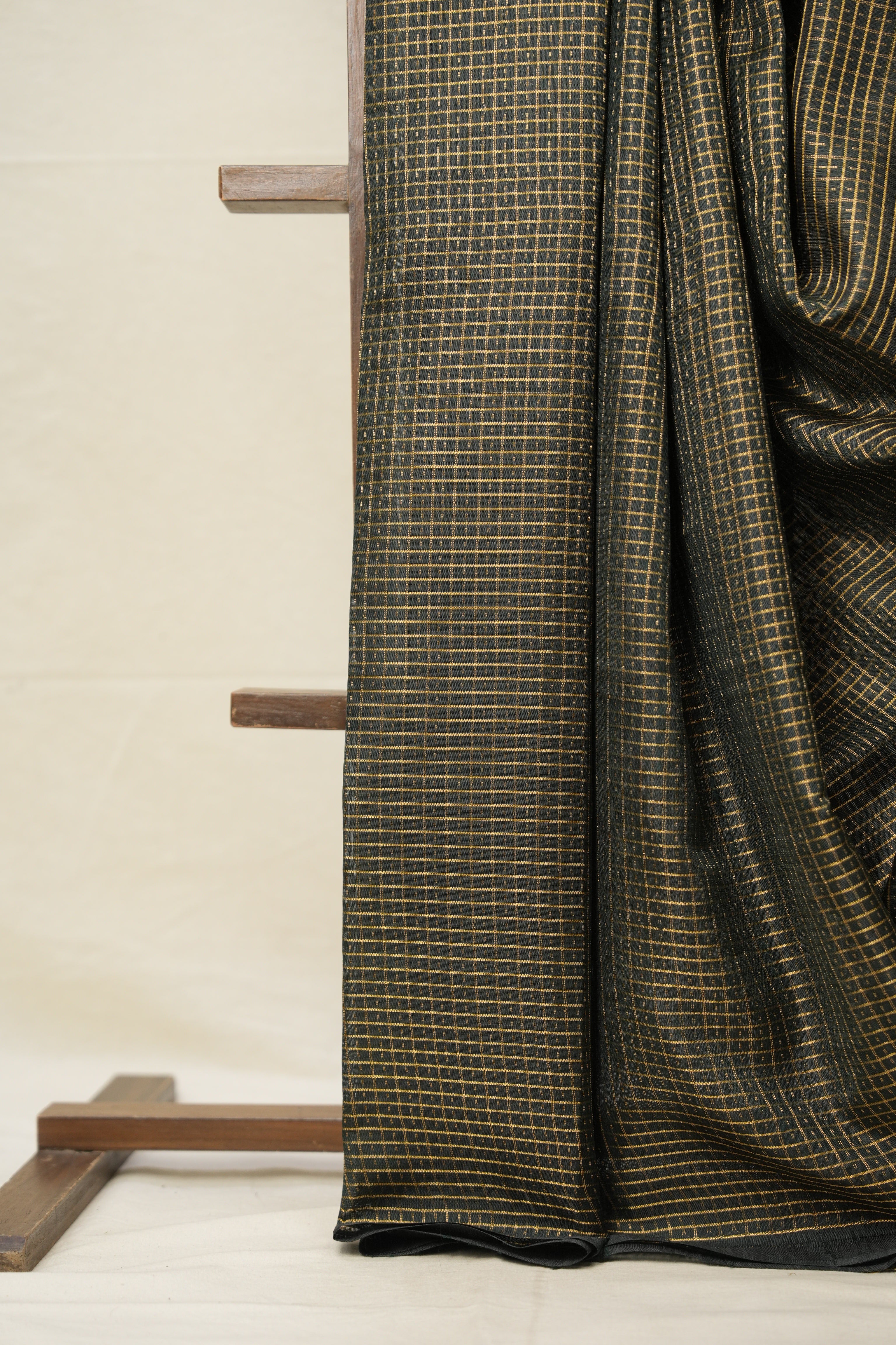 Dark Green Raw Silk Saree - SRDGRSS885