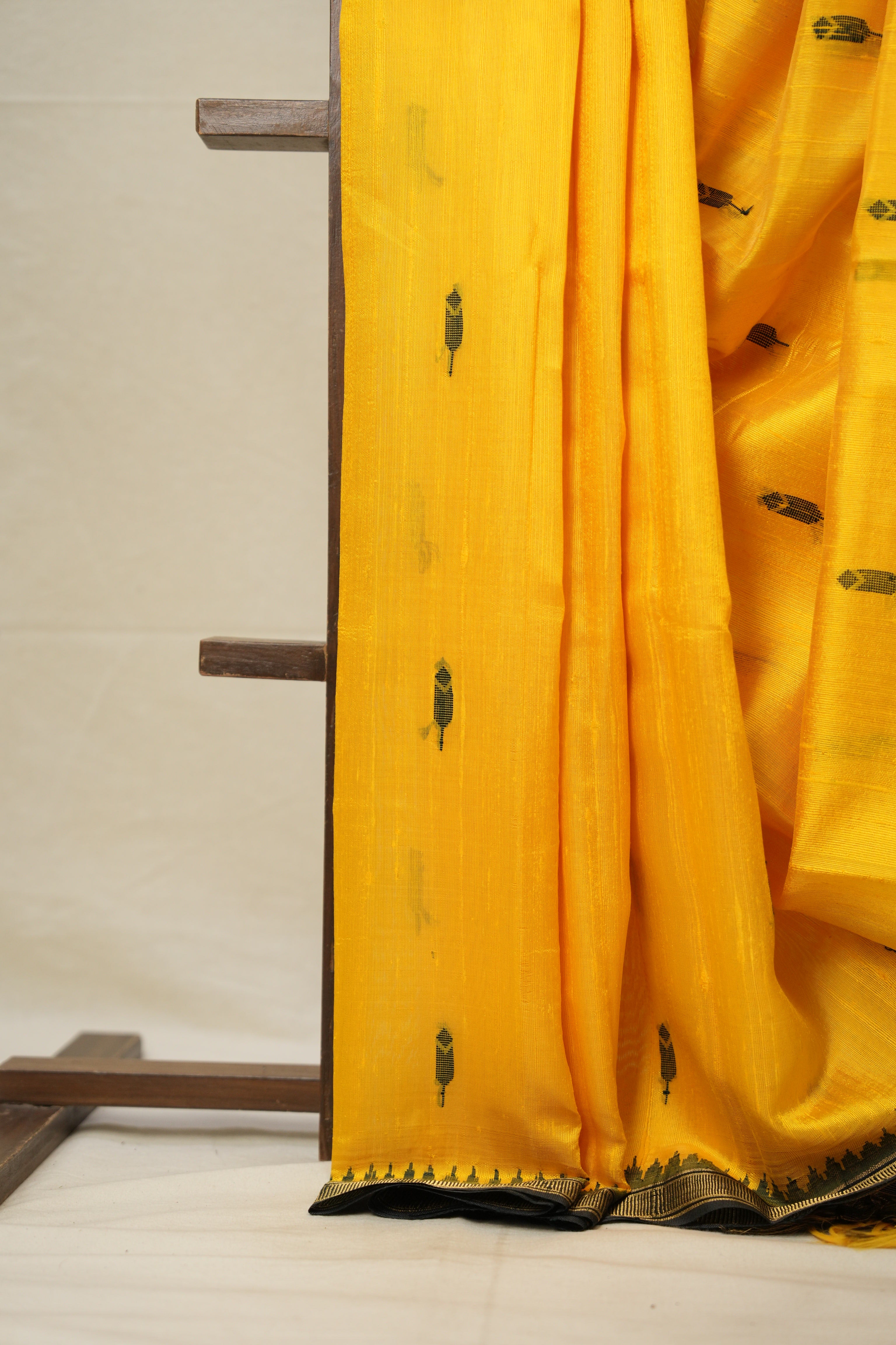 Yellow Raw Silk Saree - SRYRSS878
