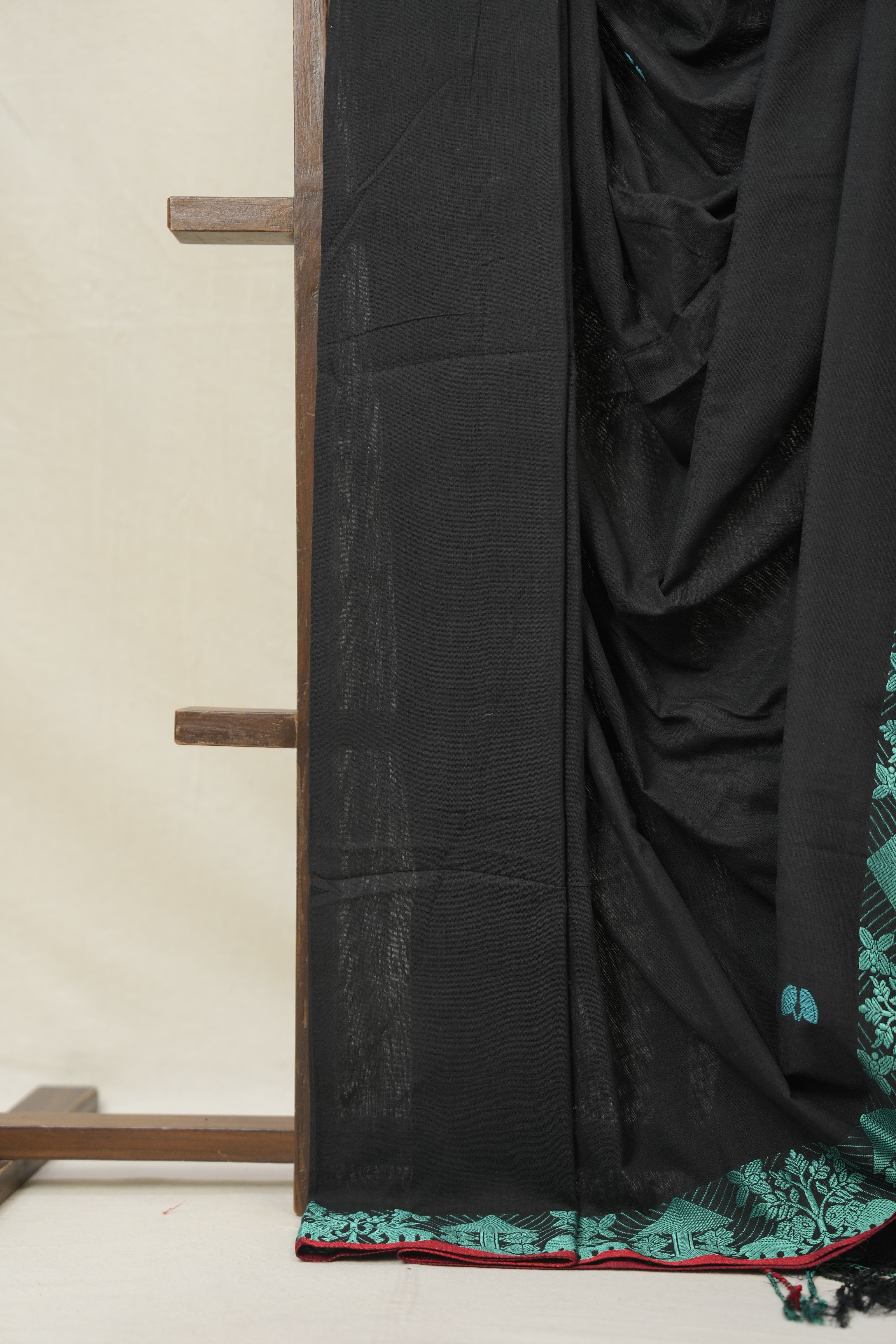 Black Bengal Khadi Cotton Saree - SRBBKCS169