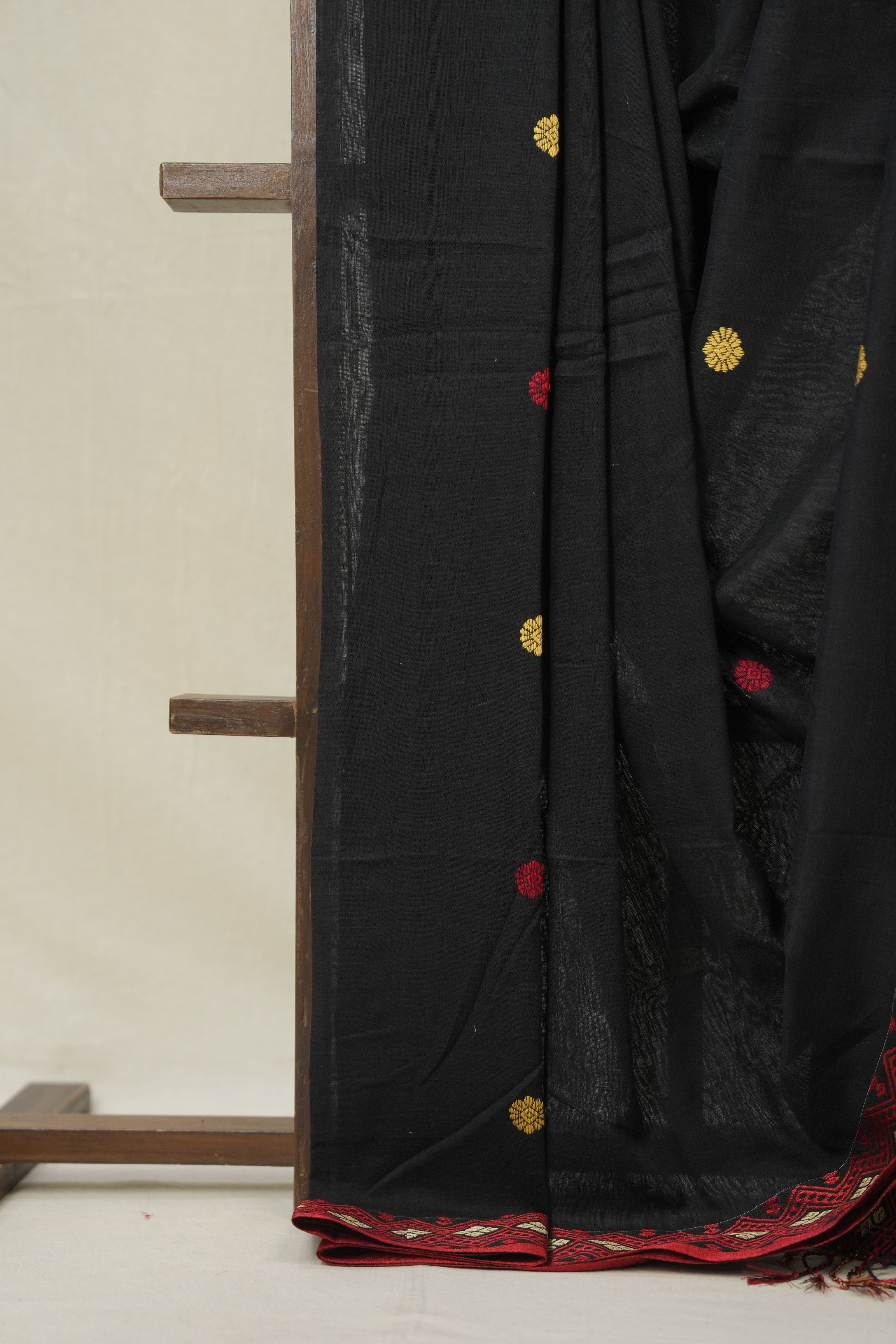 Black Bengal Khadi Cotton Saree - SRBBKCS170