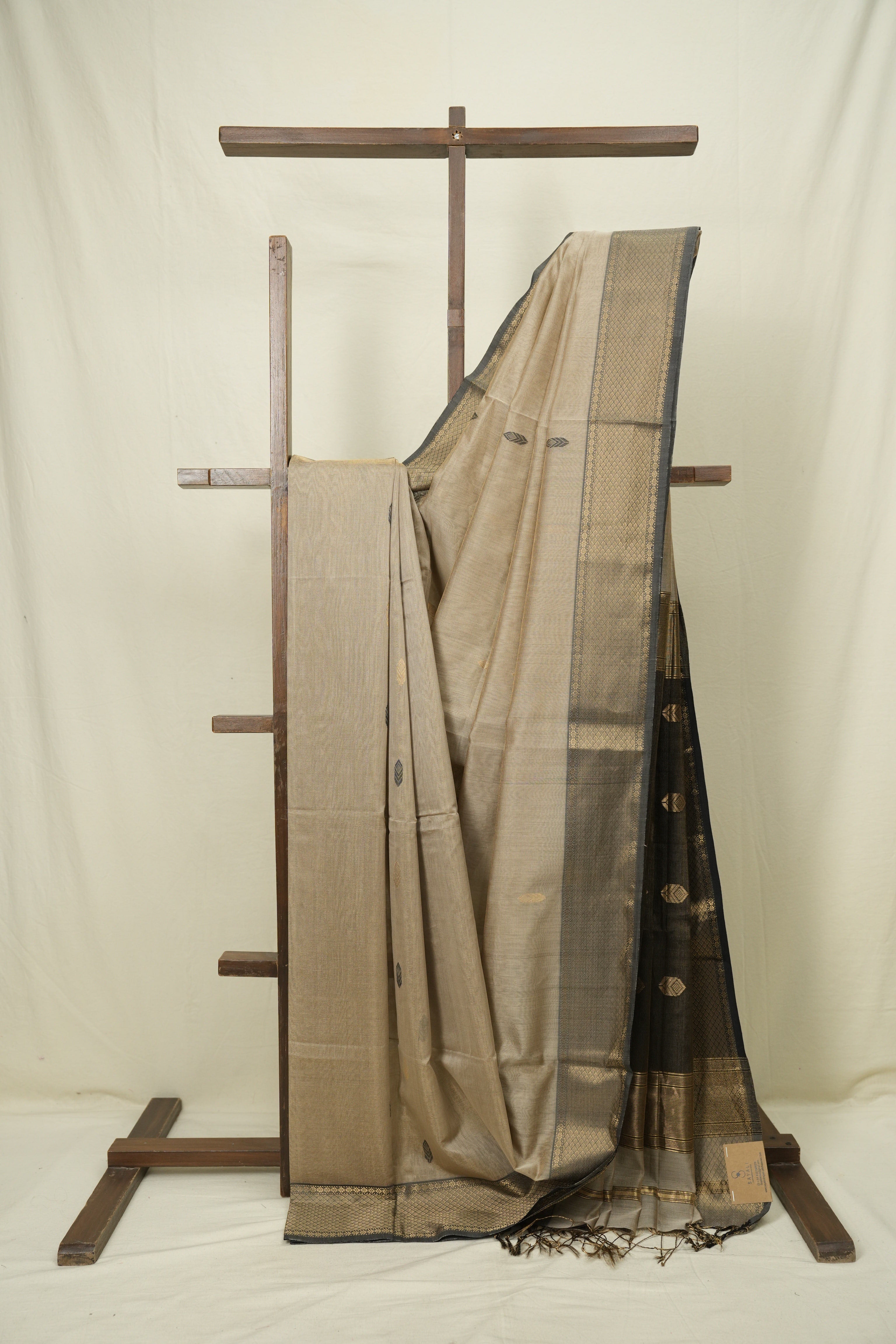 Beige Maheshwari Tissue Saree - SRBMTS752