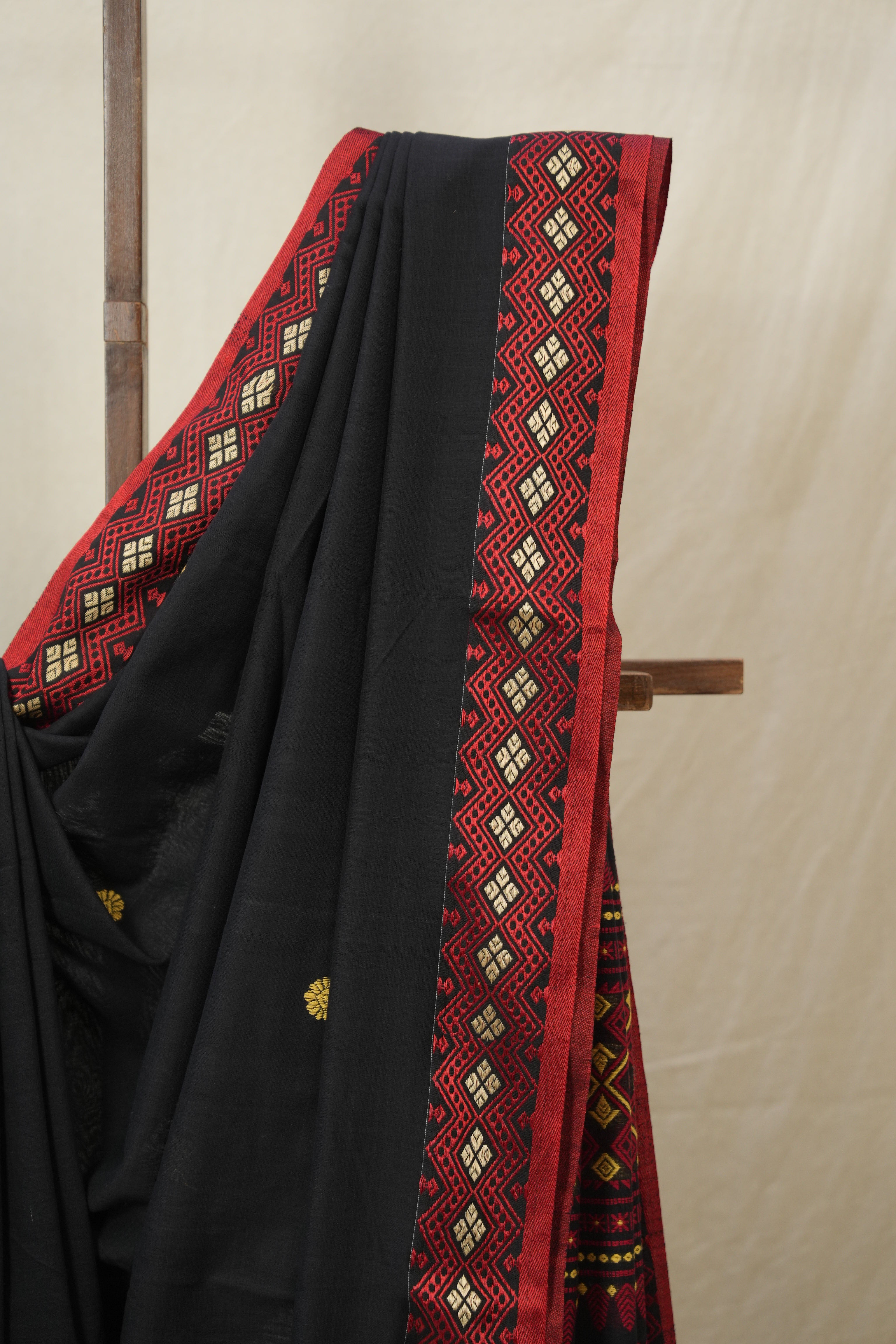 Black Bengal Khadi Cotton Saree - SRBBKCS170