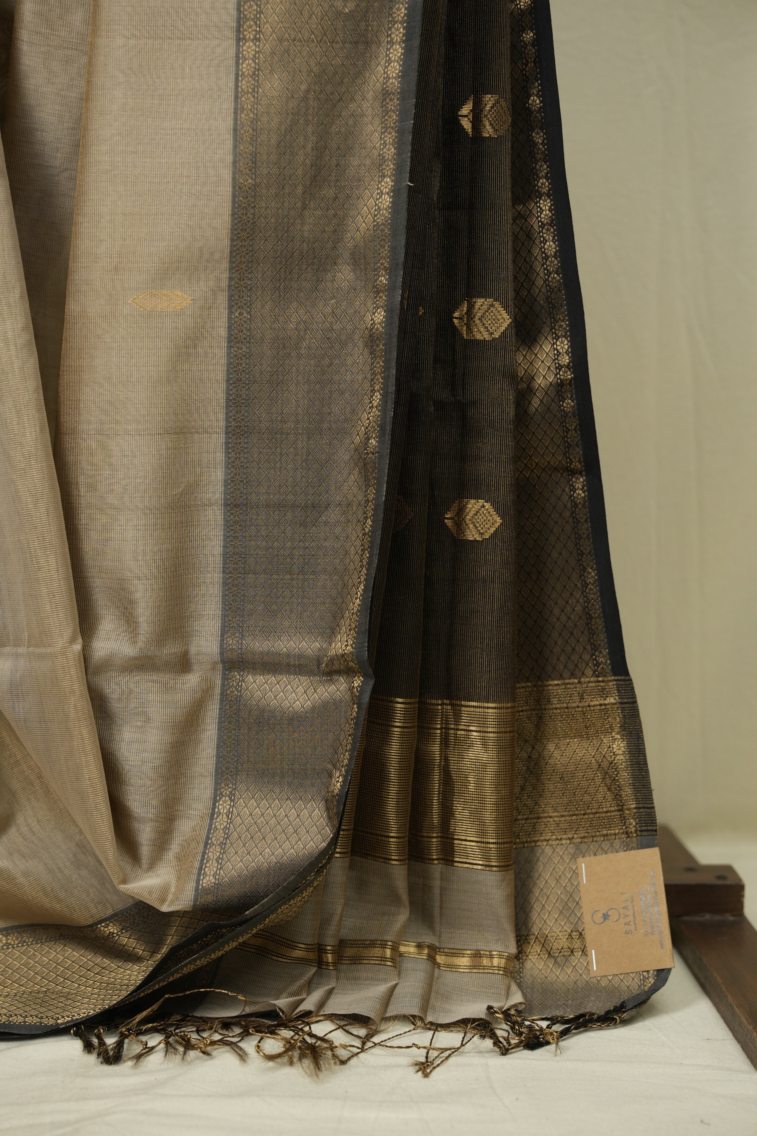 Beige Maheshwari Tissue Saree - SRBMTS752