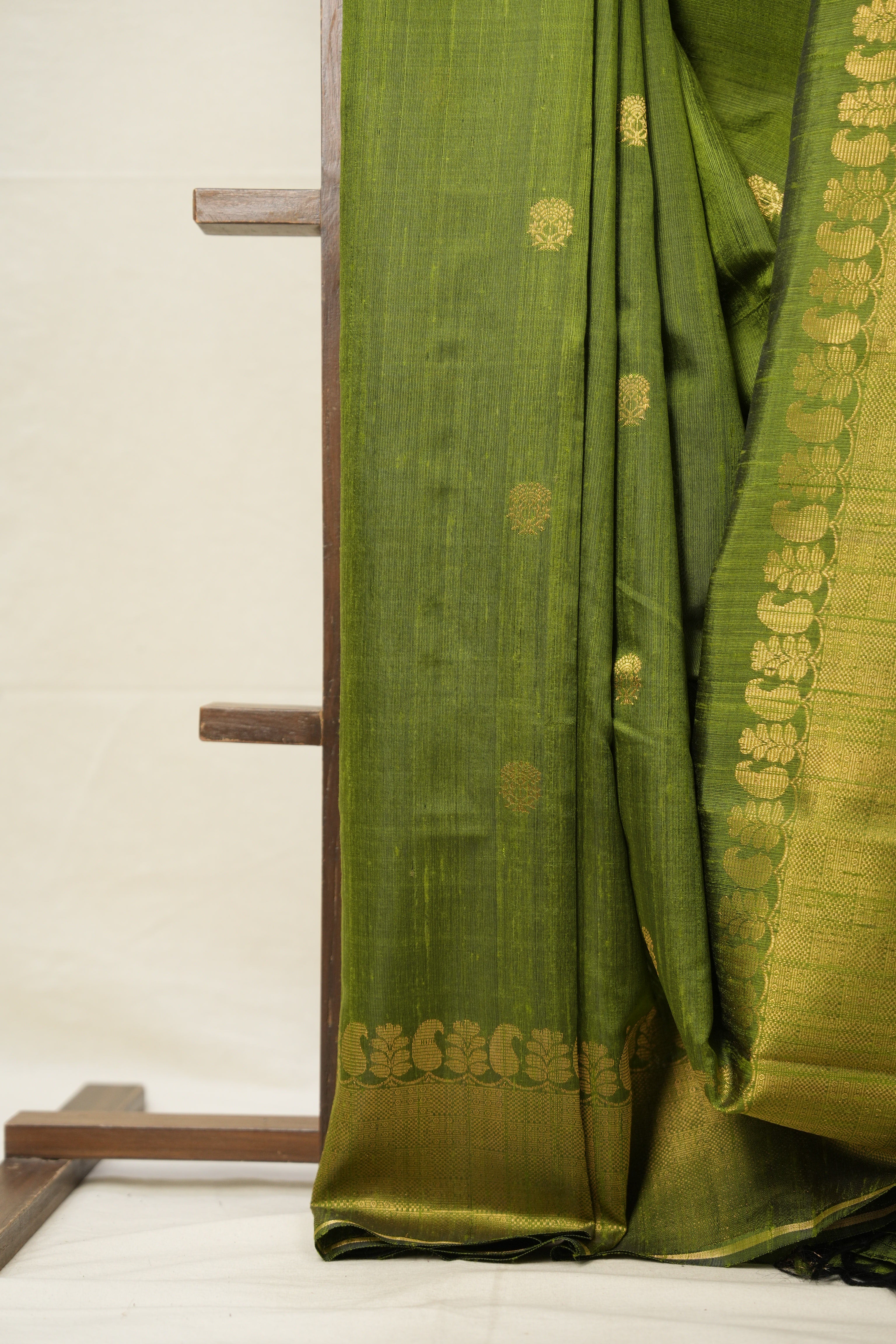 Moss Green Raw Silk Saree - SRMGRSS834