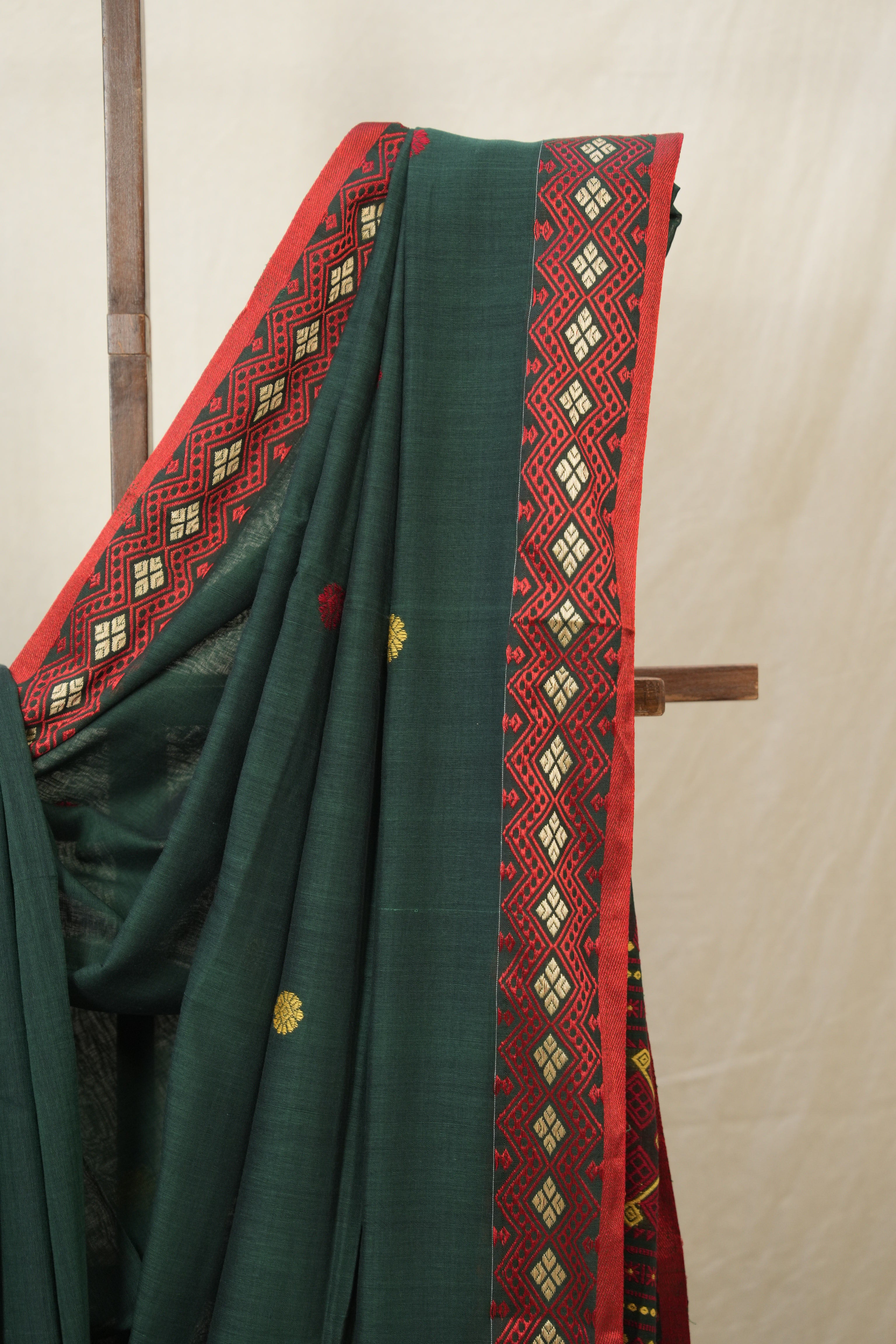 Dark Green Bengal Khadi Cotton Saree - SRDGBKCS172