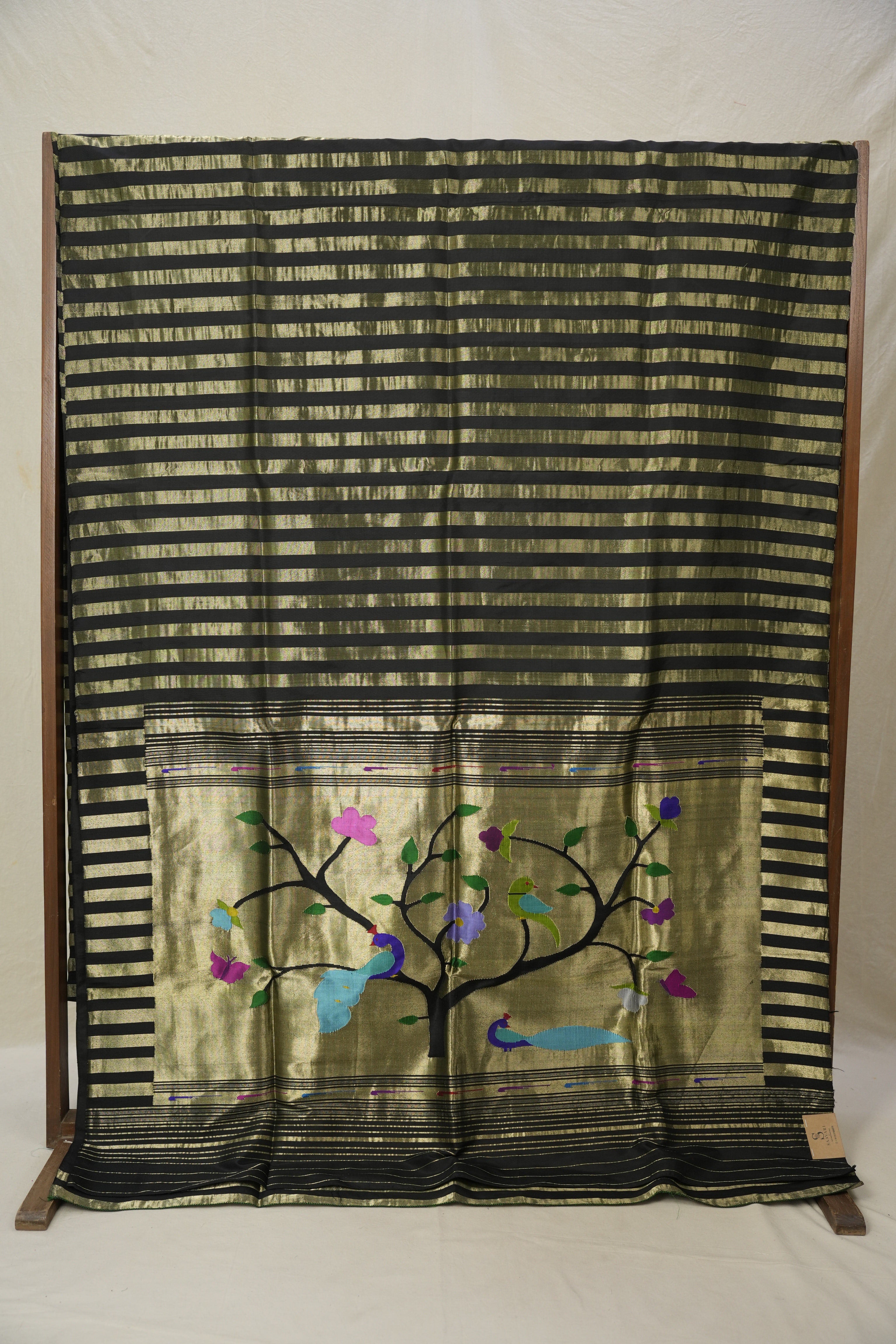 Black Gold Silk Paithani Saree - Saavari - SSBGSPS21