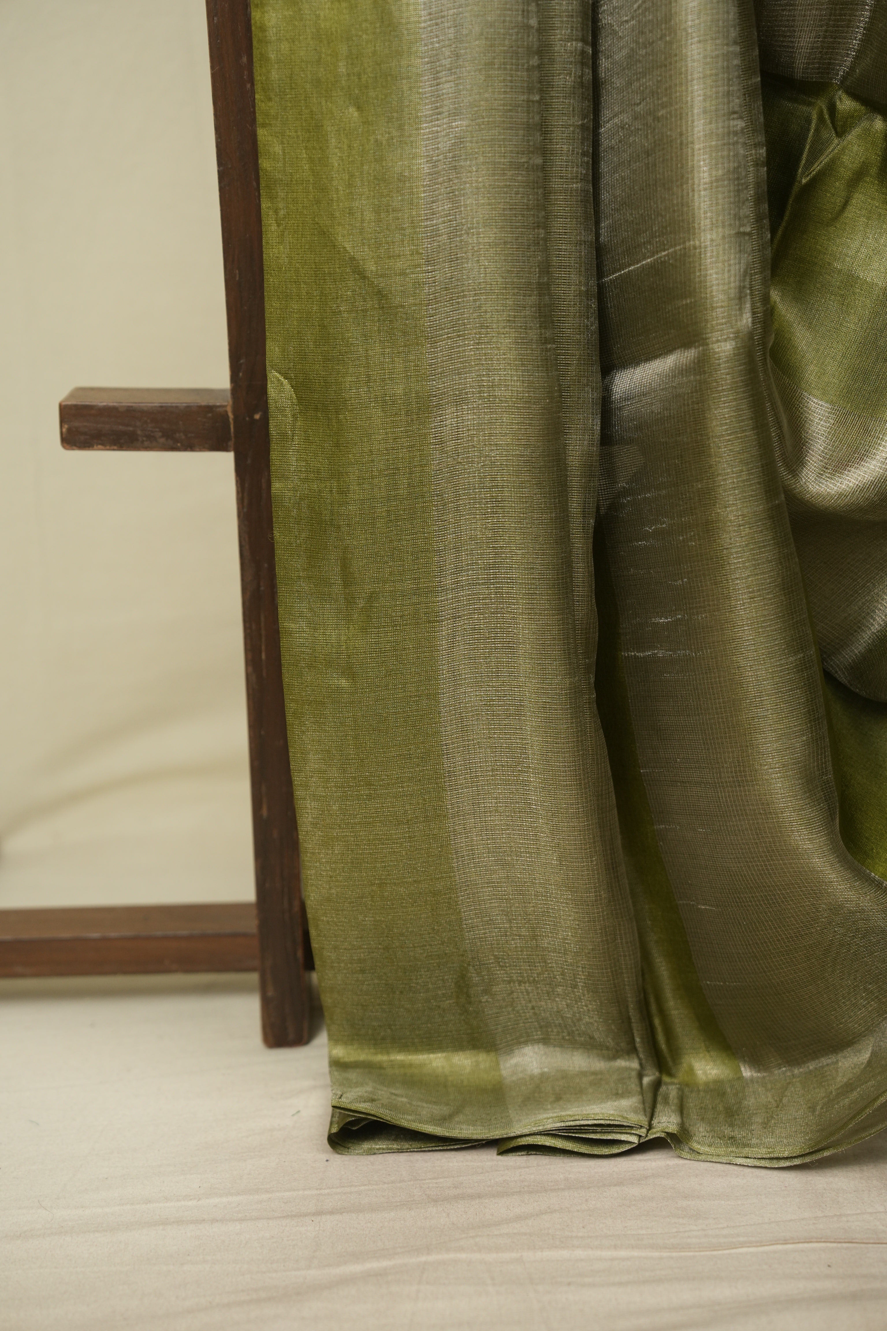 Mehendi Green Tissue Tussar Silk Saree - SRMGTTSS607
