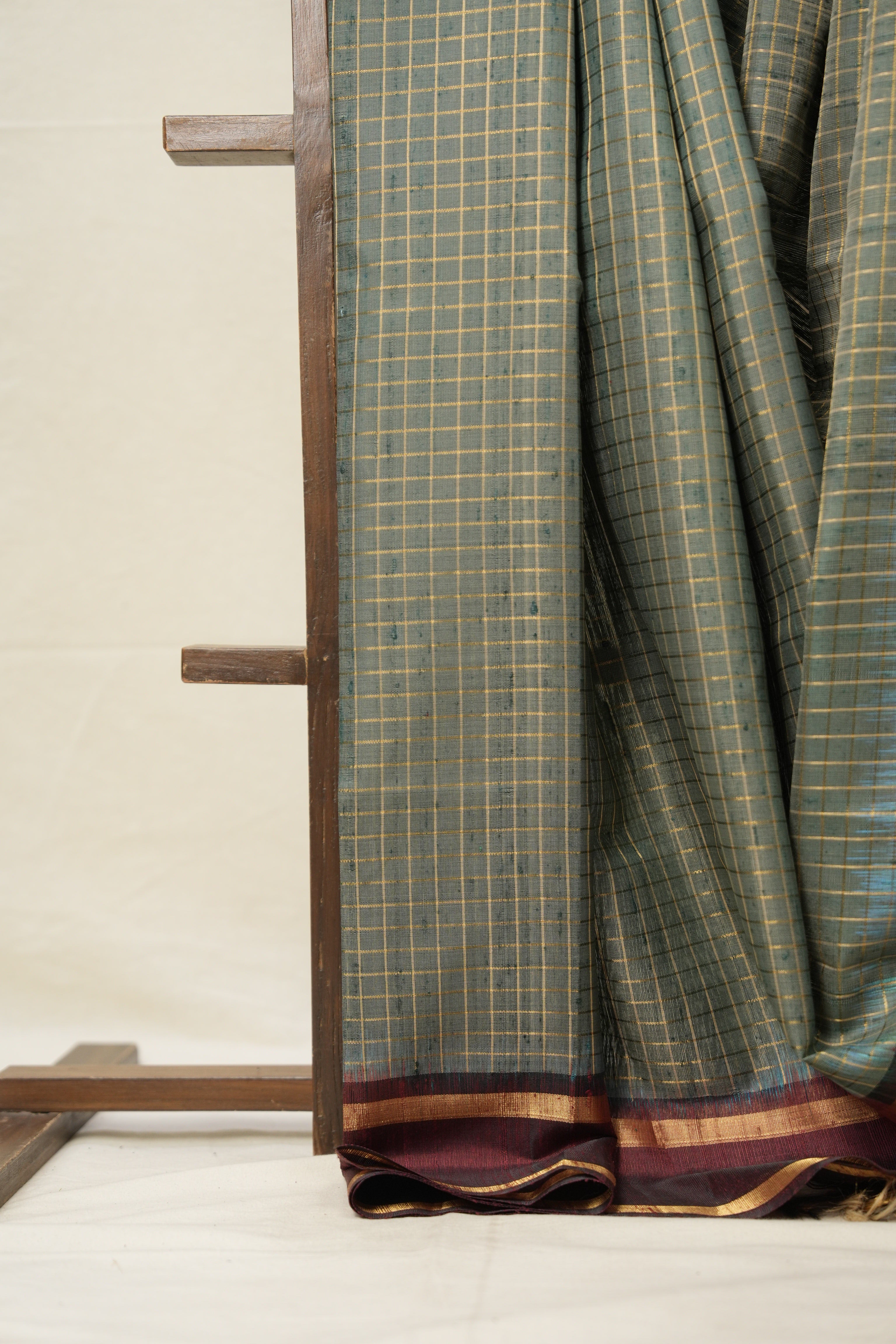 Light Teal Blue Raw Silk Saree - SRLTBRSS844
