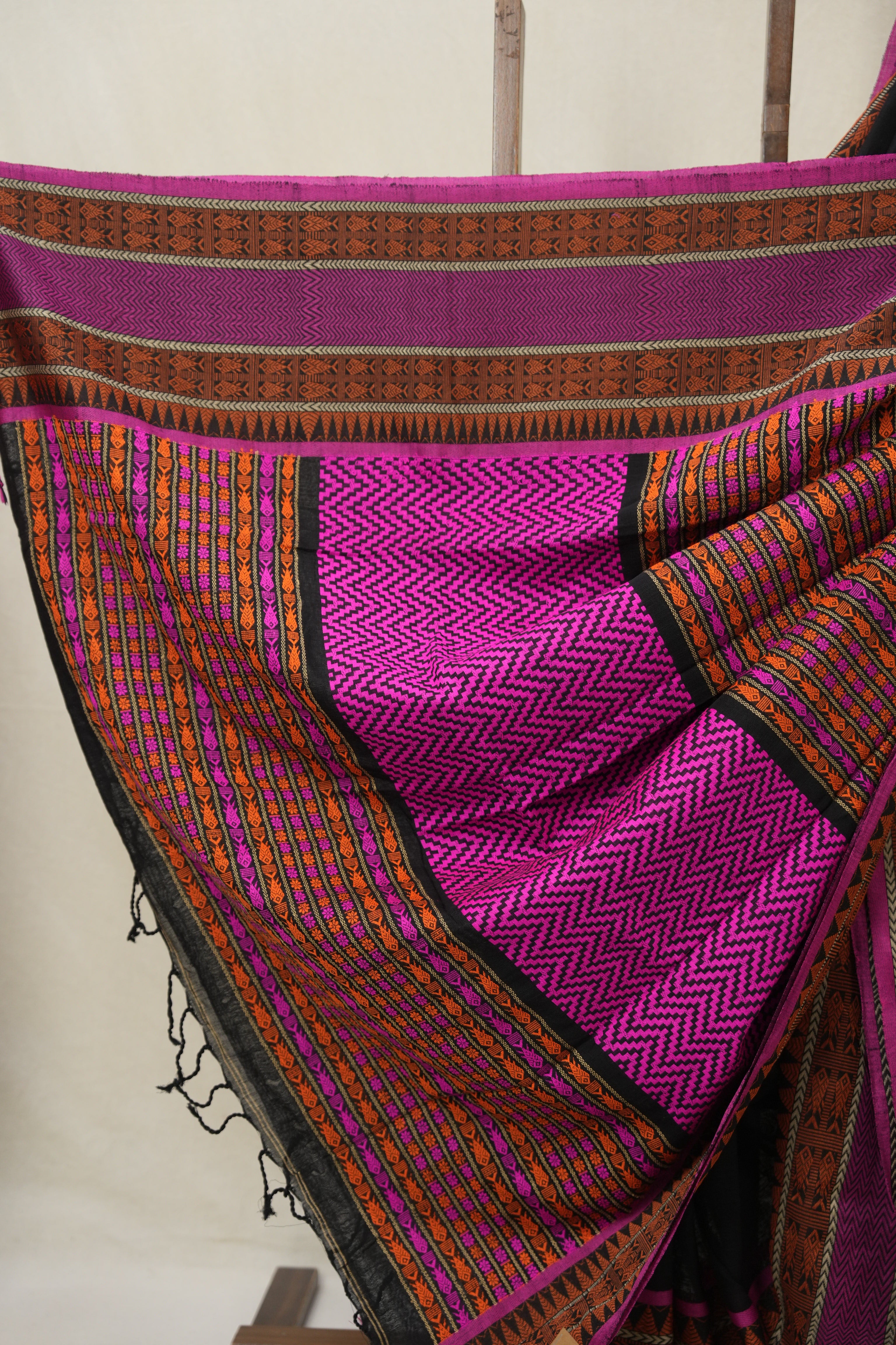 Black Bengal Khadi Cotton Saree - SRBBKCS171