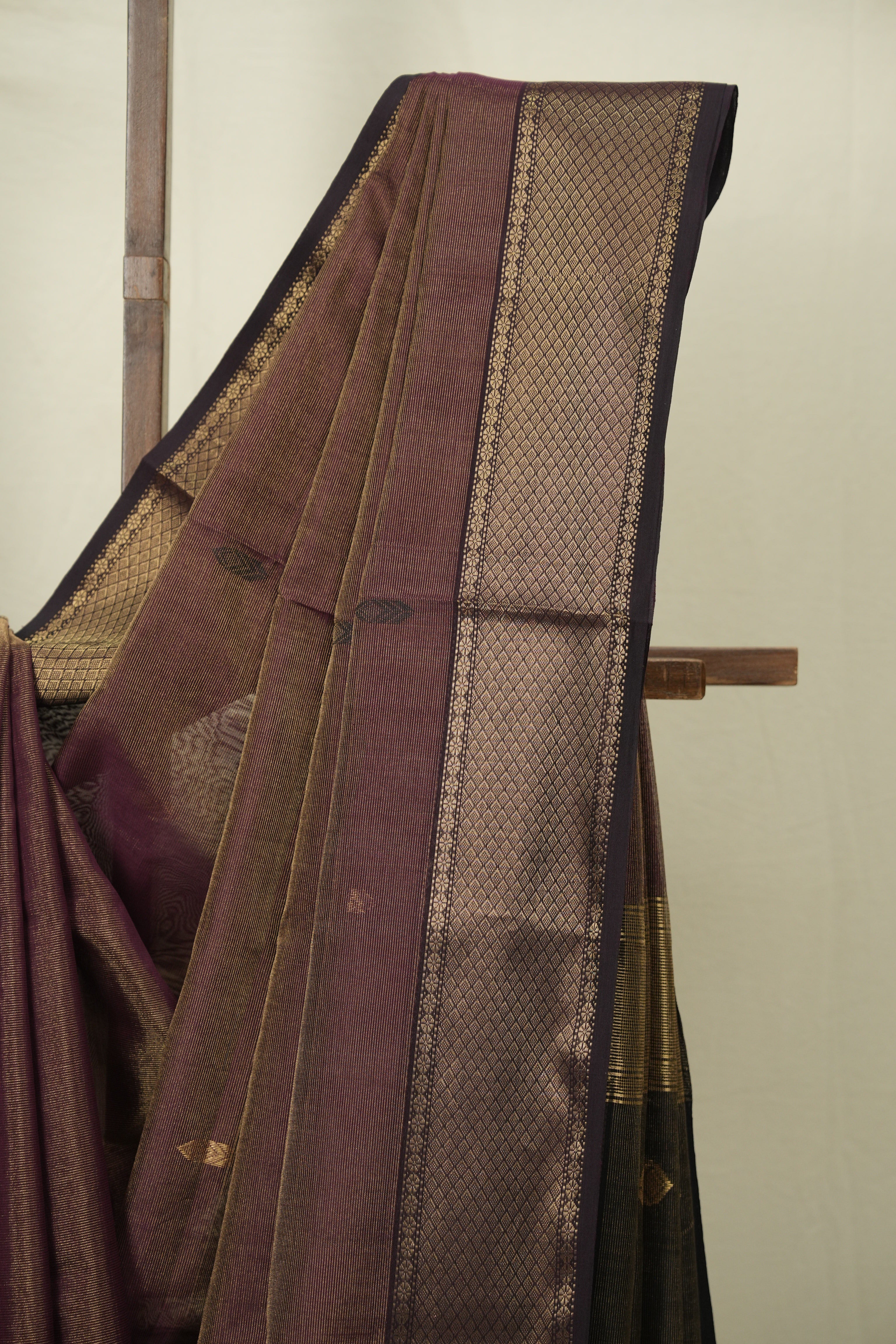 Wine Maheshwari Tissue Saree - SRWMTS754