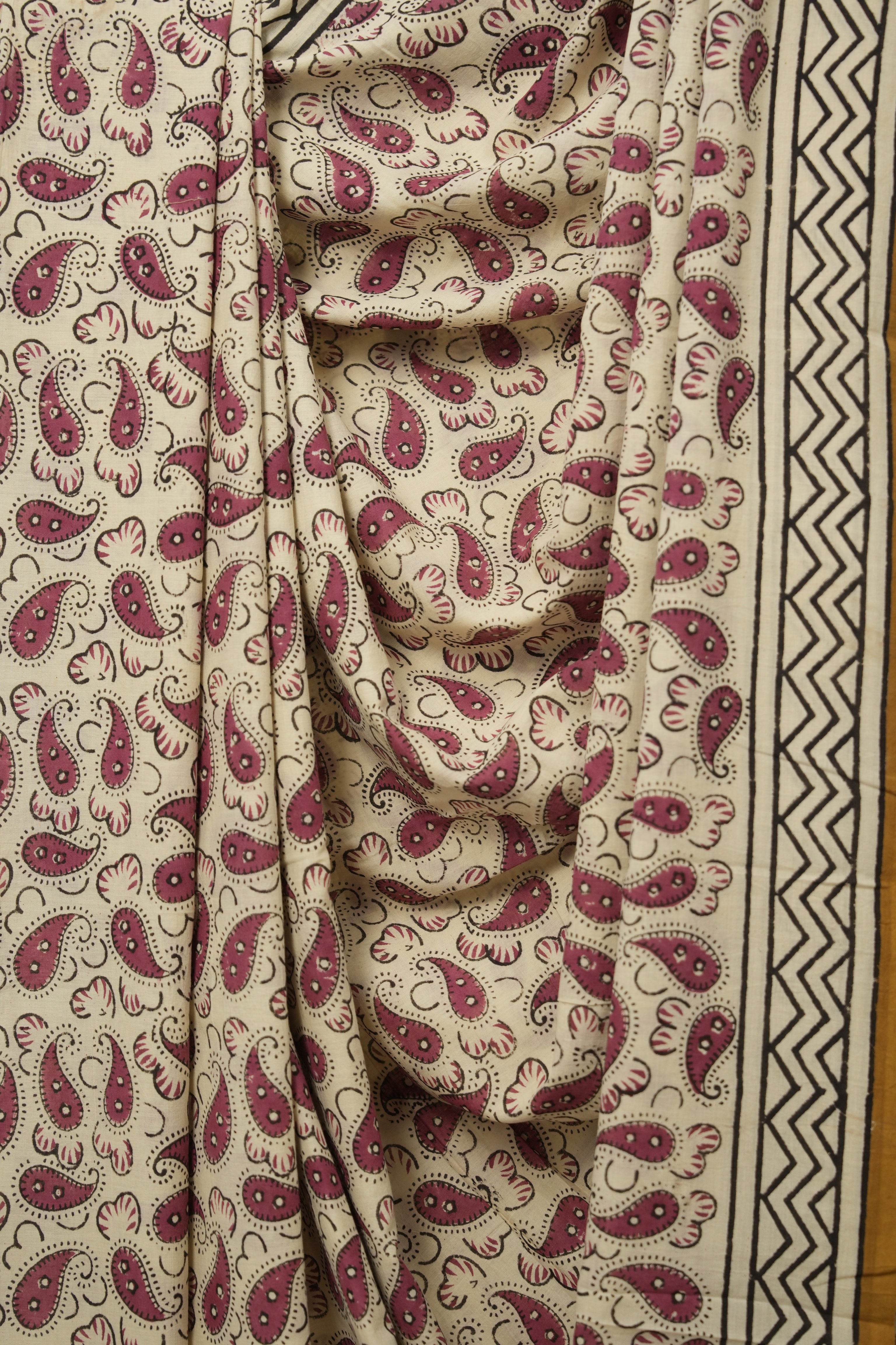 Cream HBP Cotton Saree - SRCCS3031