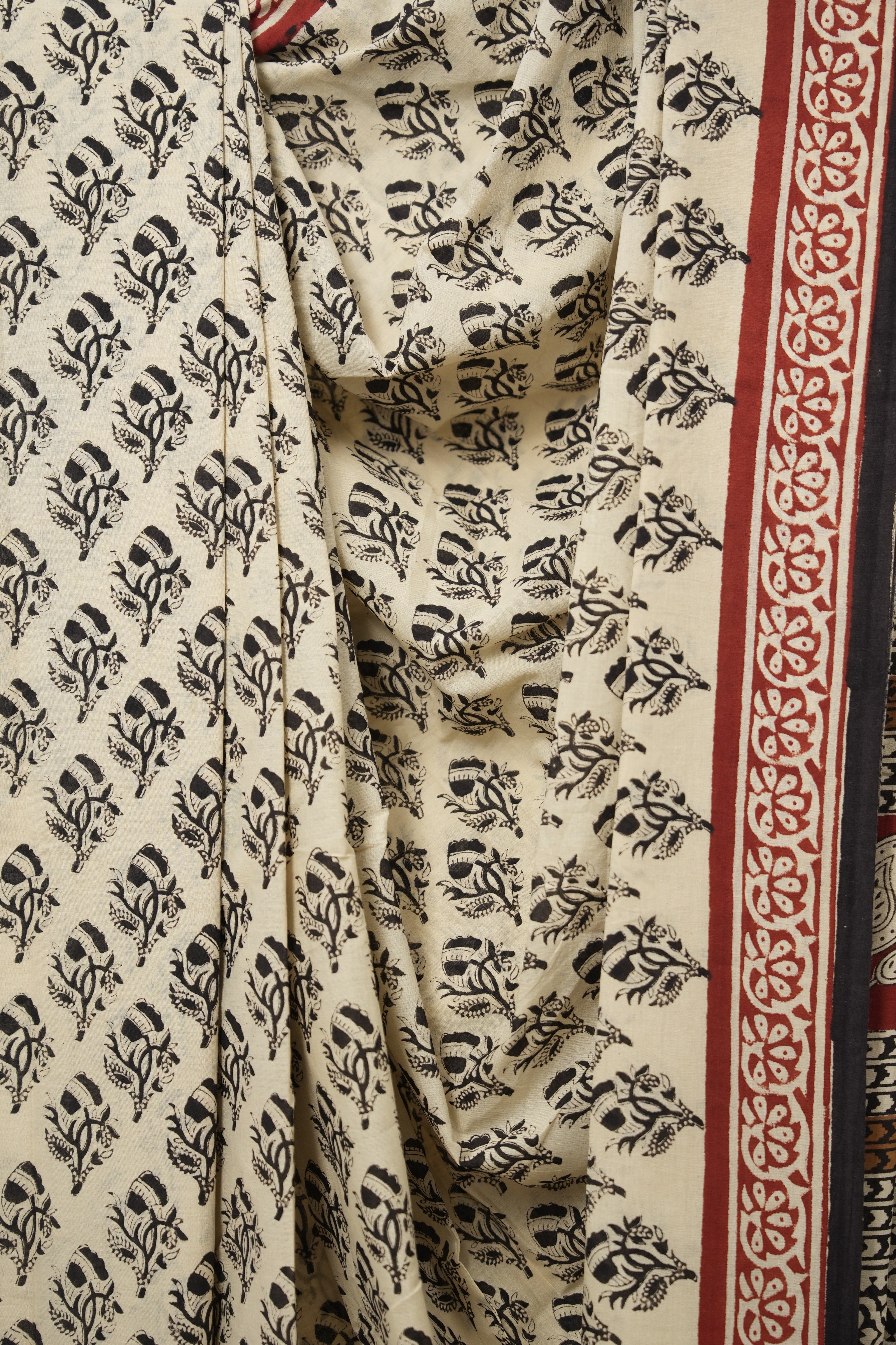 Cream HBP Cotton Saree - SRCCS3033