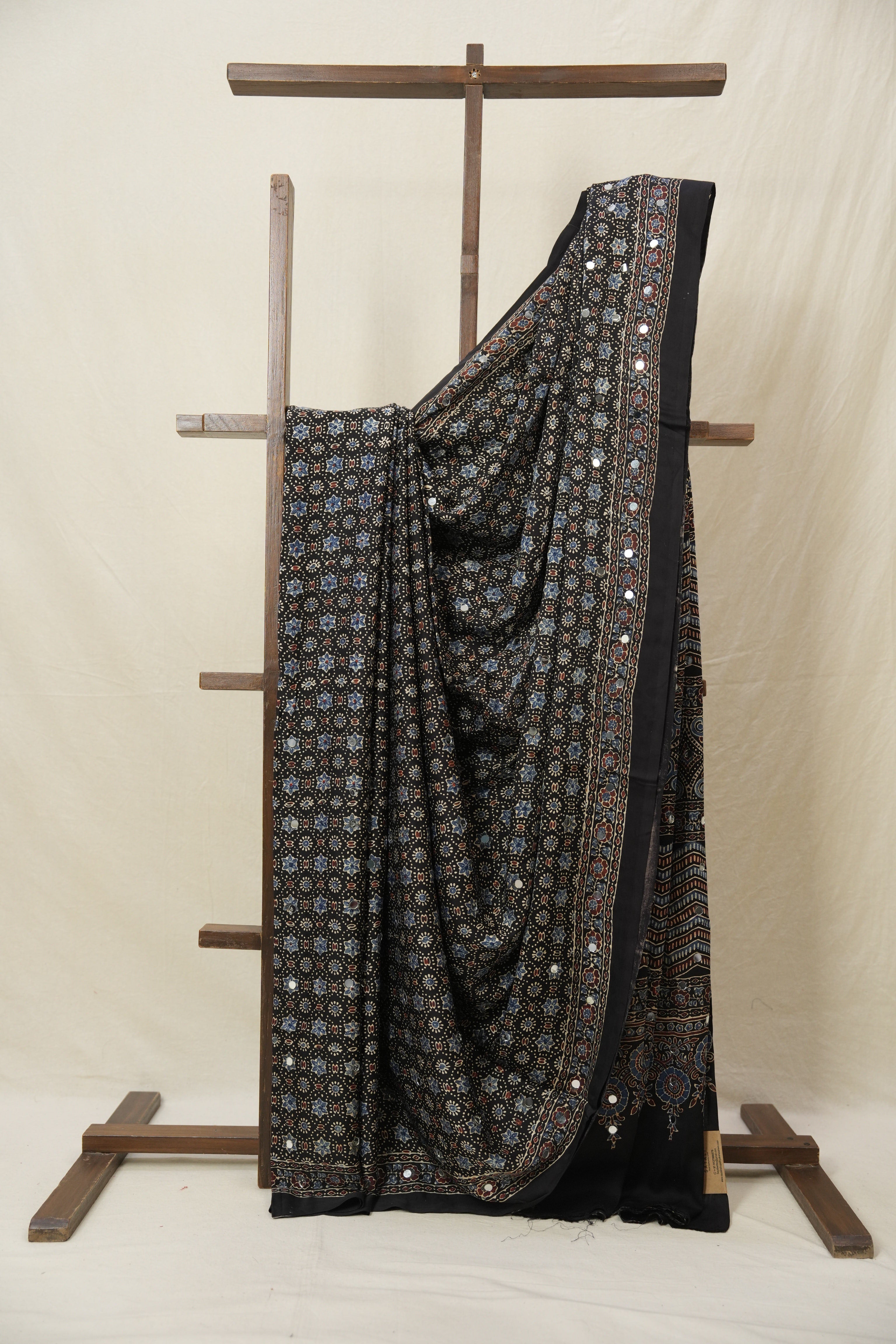 Black HBP Modal Silk Saree - SRBMSS615