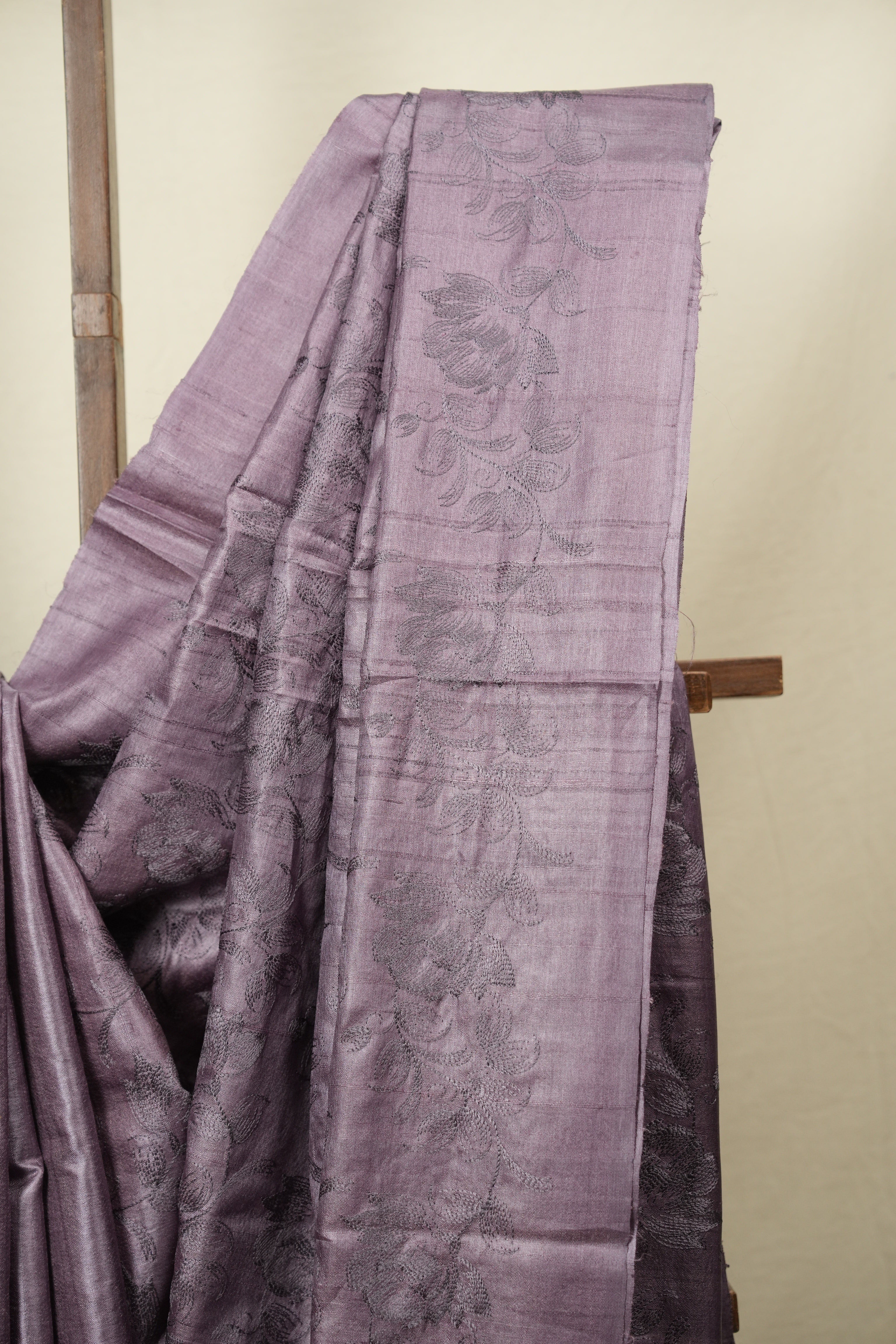 Pale Purple Machine Embroidered Tussar Silk Saree - SRPPMETSS1601