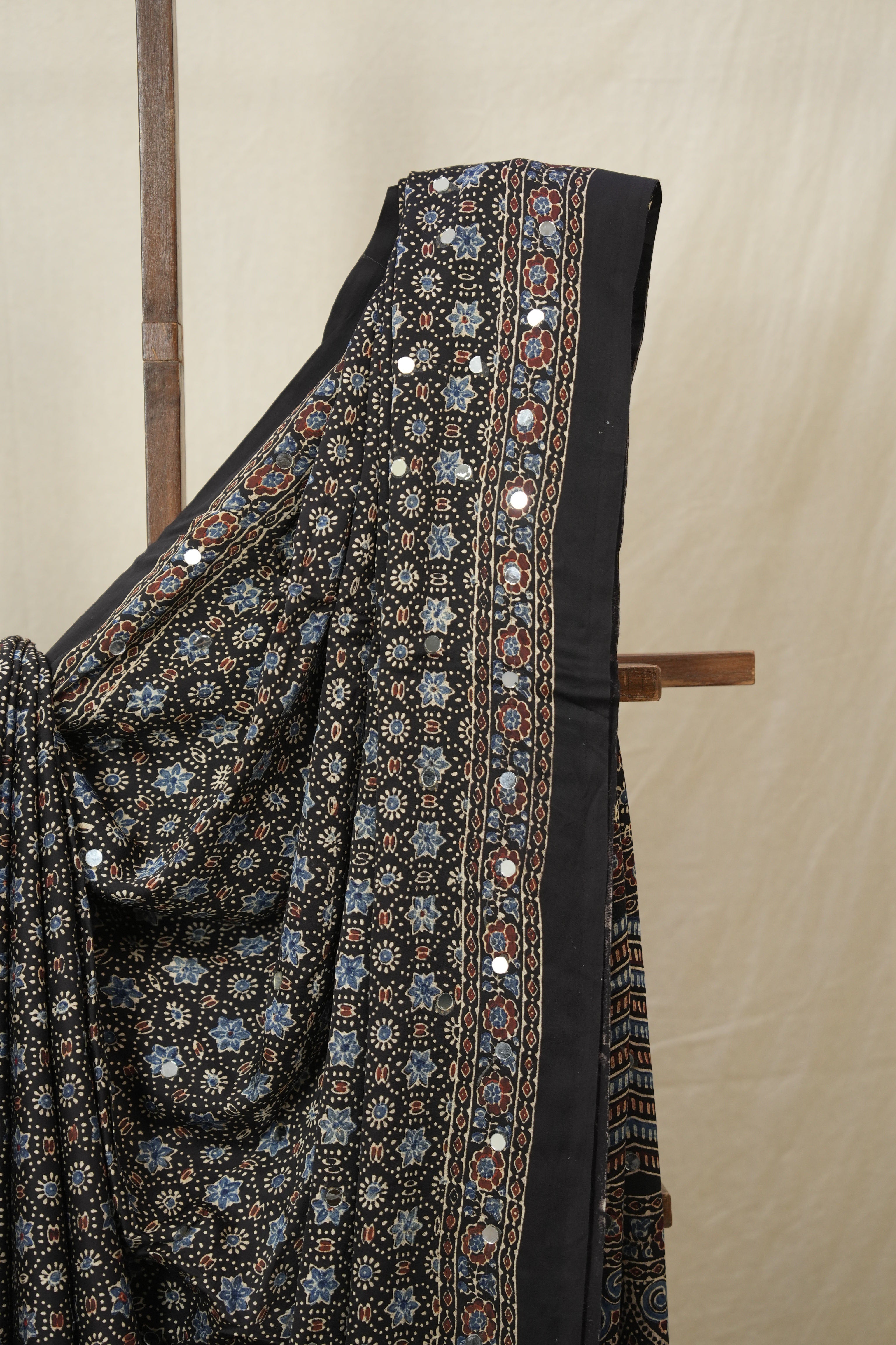Black HBP Modal Silk Saree - SRBMSS615