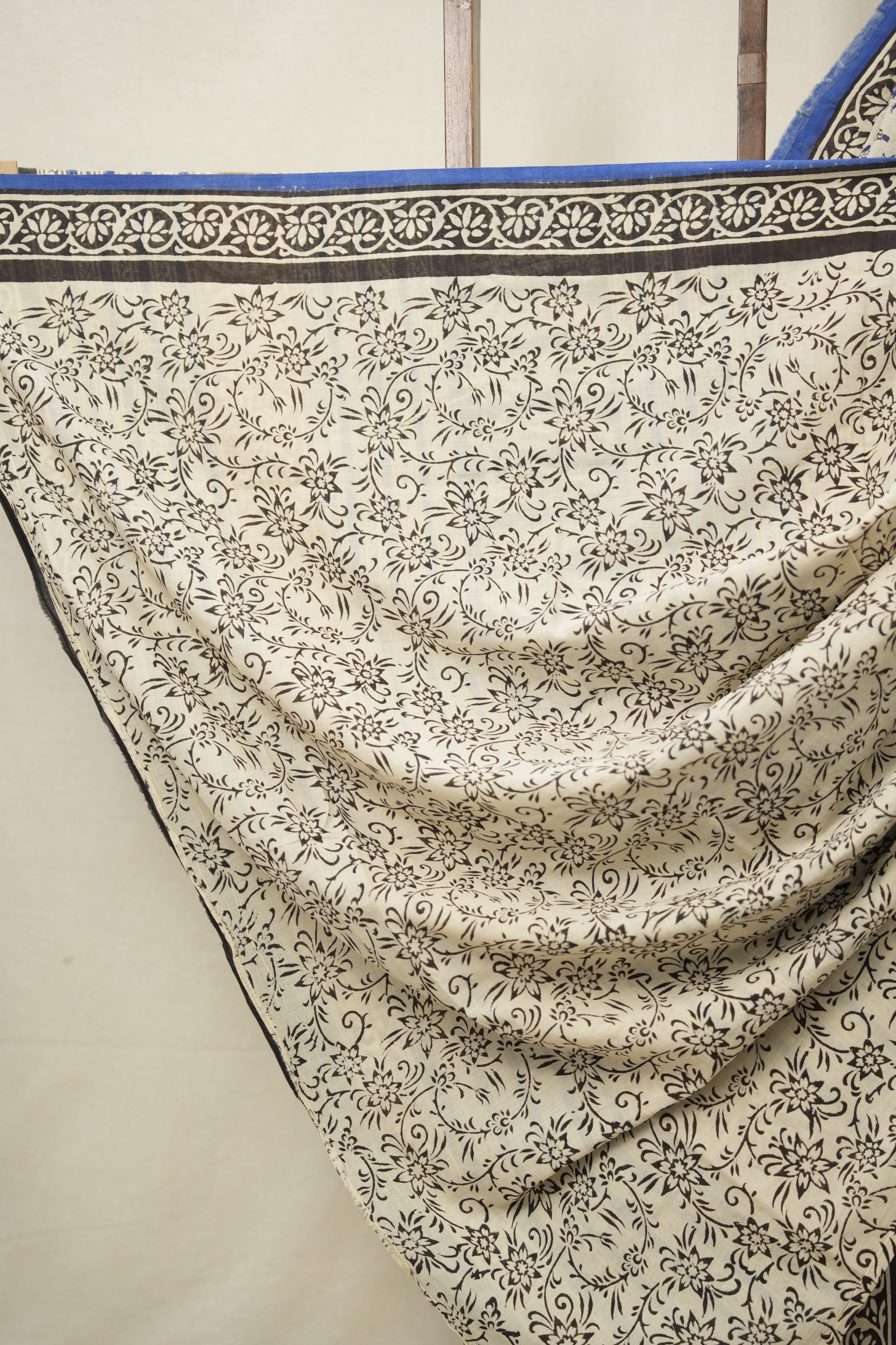 Cream HBP Cotton Saree - SRCCS3022