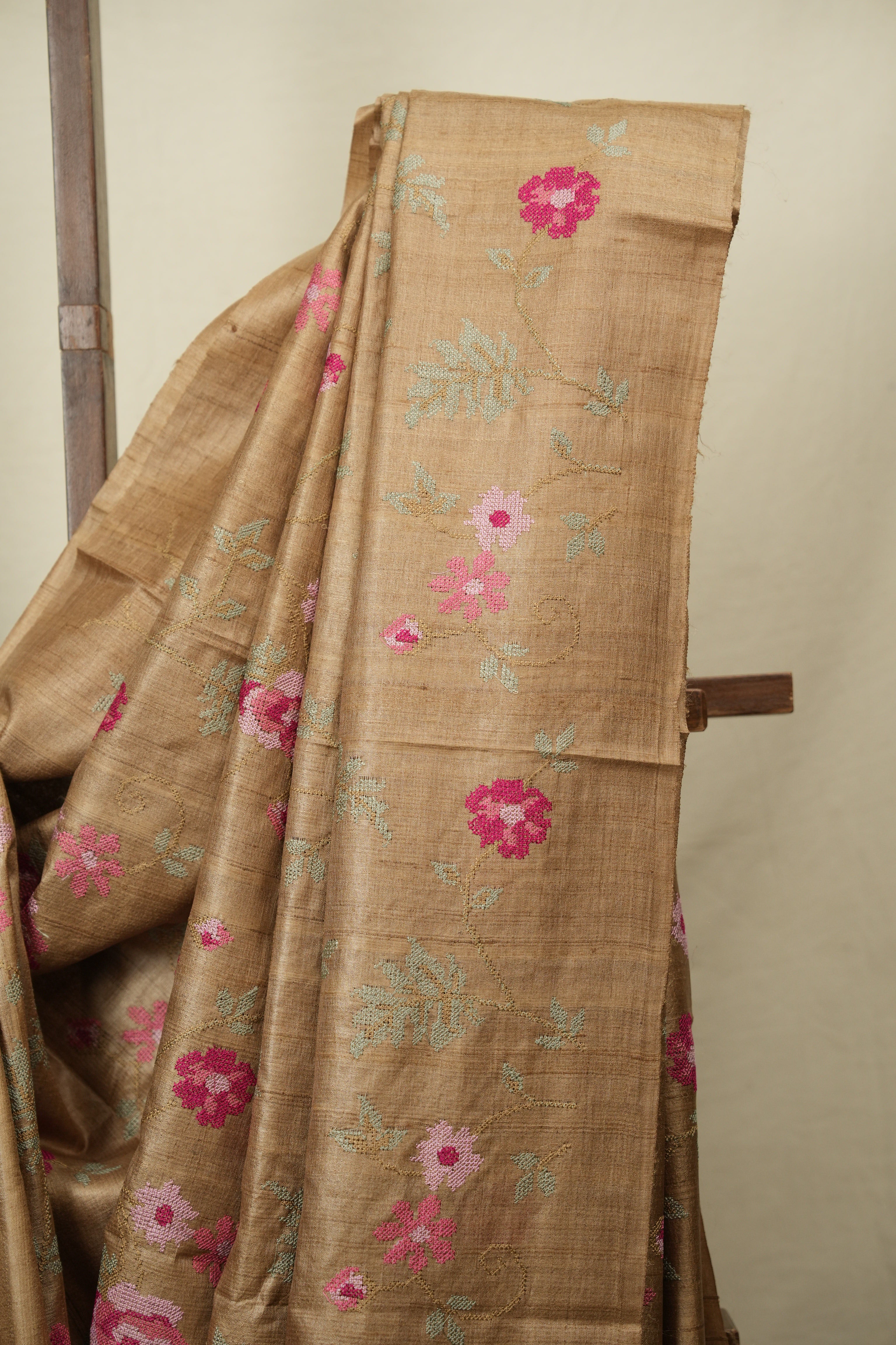 Dark Beige Machine Embroidered Tussar Silk Saree - SRDBMETSS1593