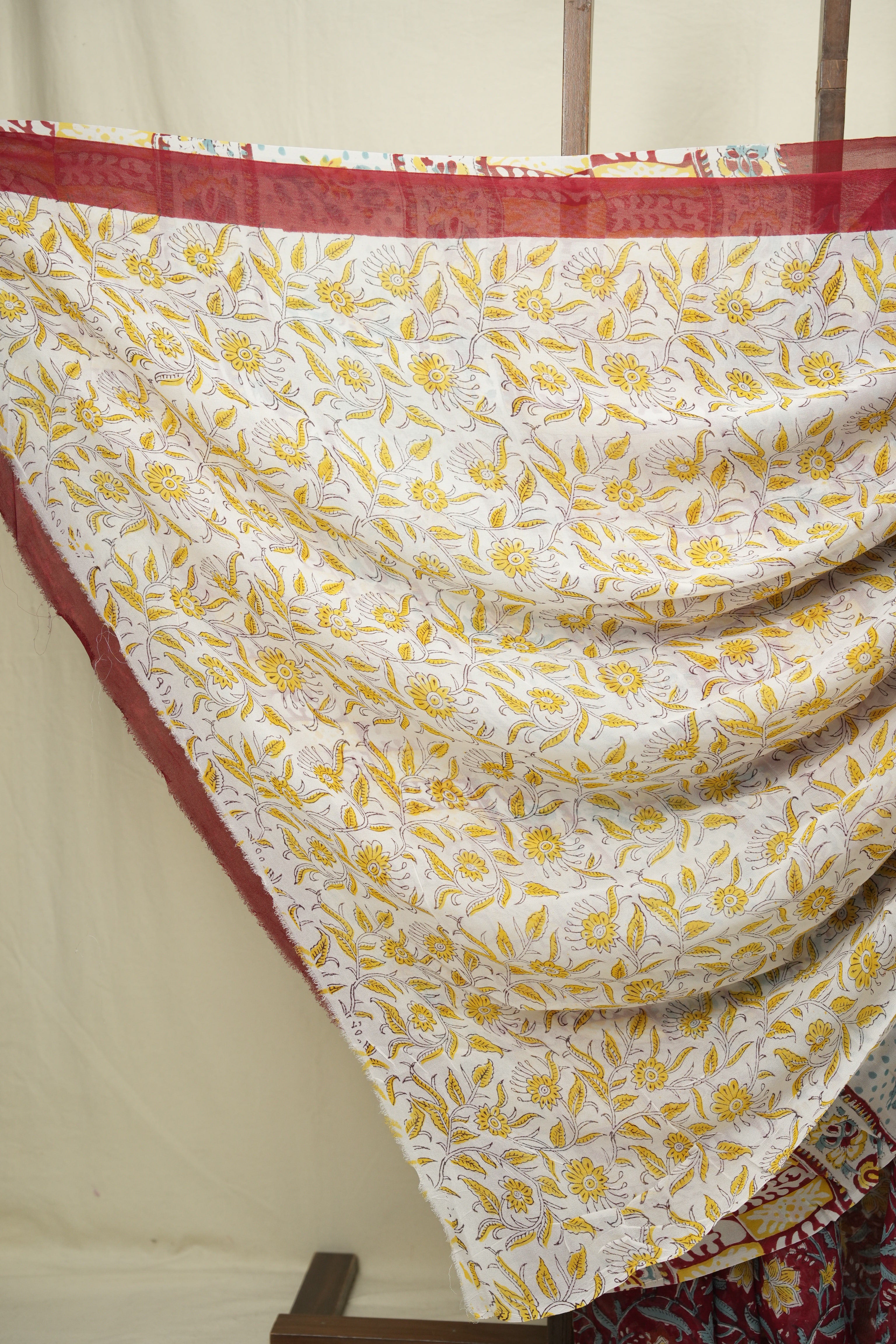 Red HBP Chiffon Saree - SRRHCS72