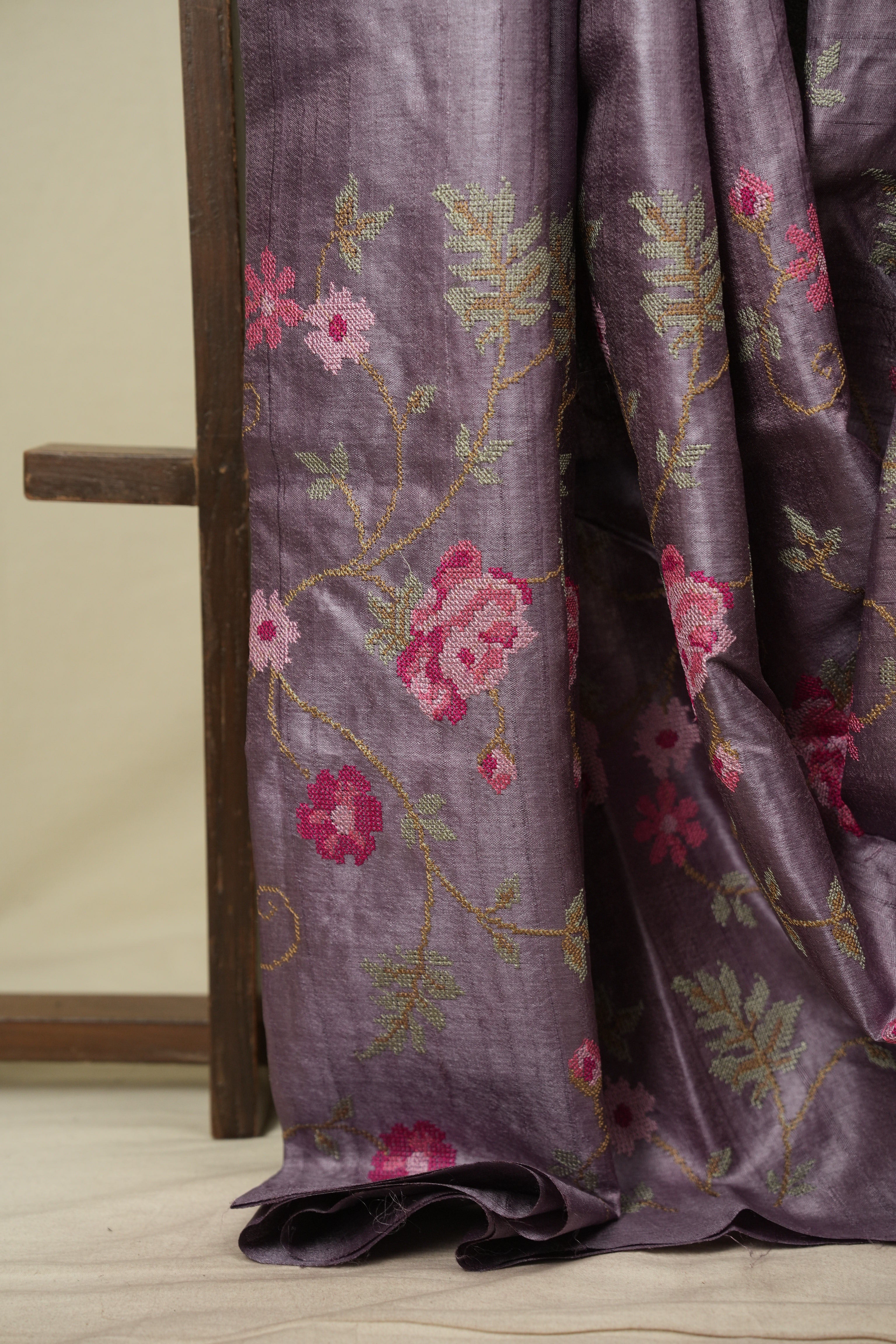 Pale Purple Machine Embroidered Tussar Silk Saree - SRPPMETSS1596