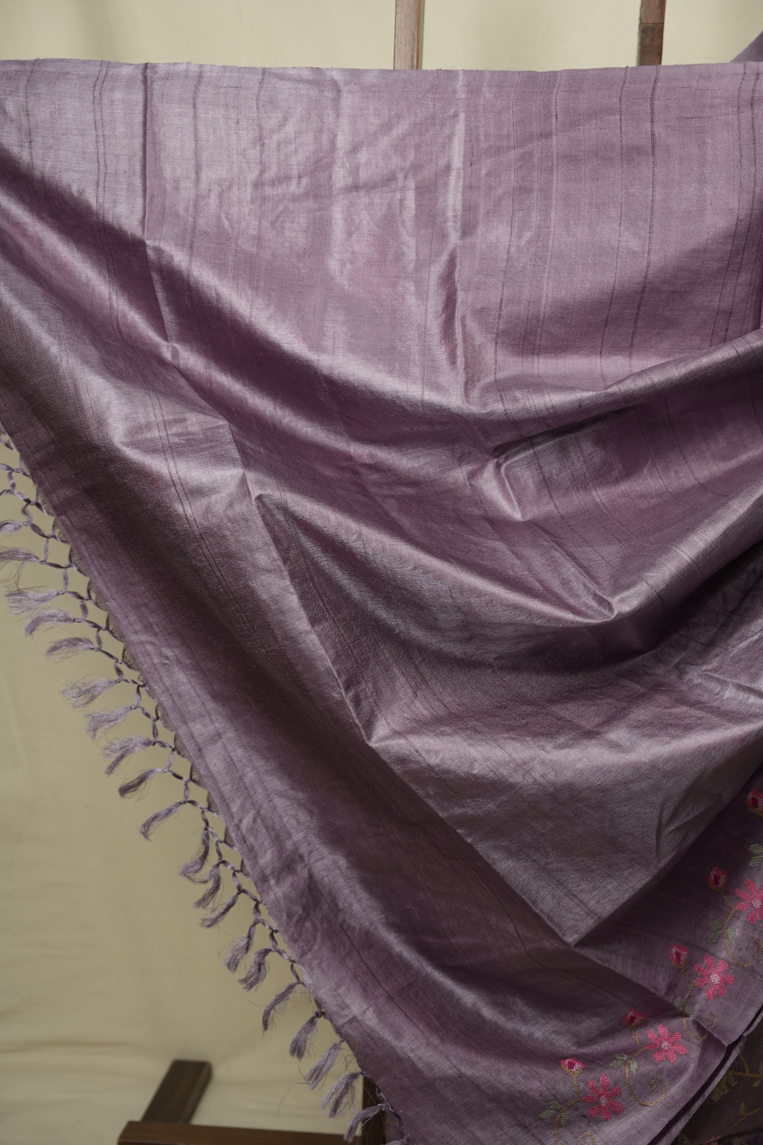Pale Purple Machine Embroidered Tussar Silk Saree - SRPPMETSS1596