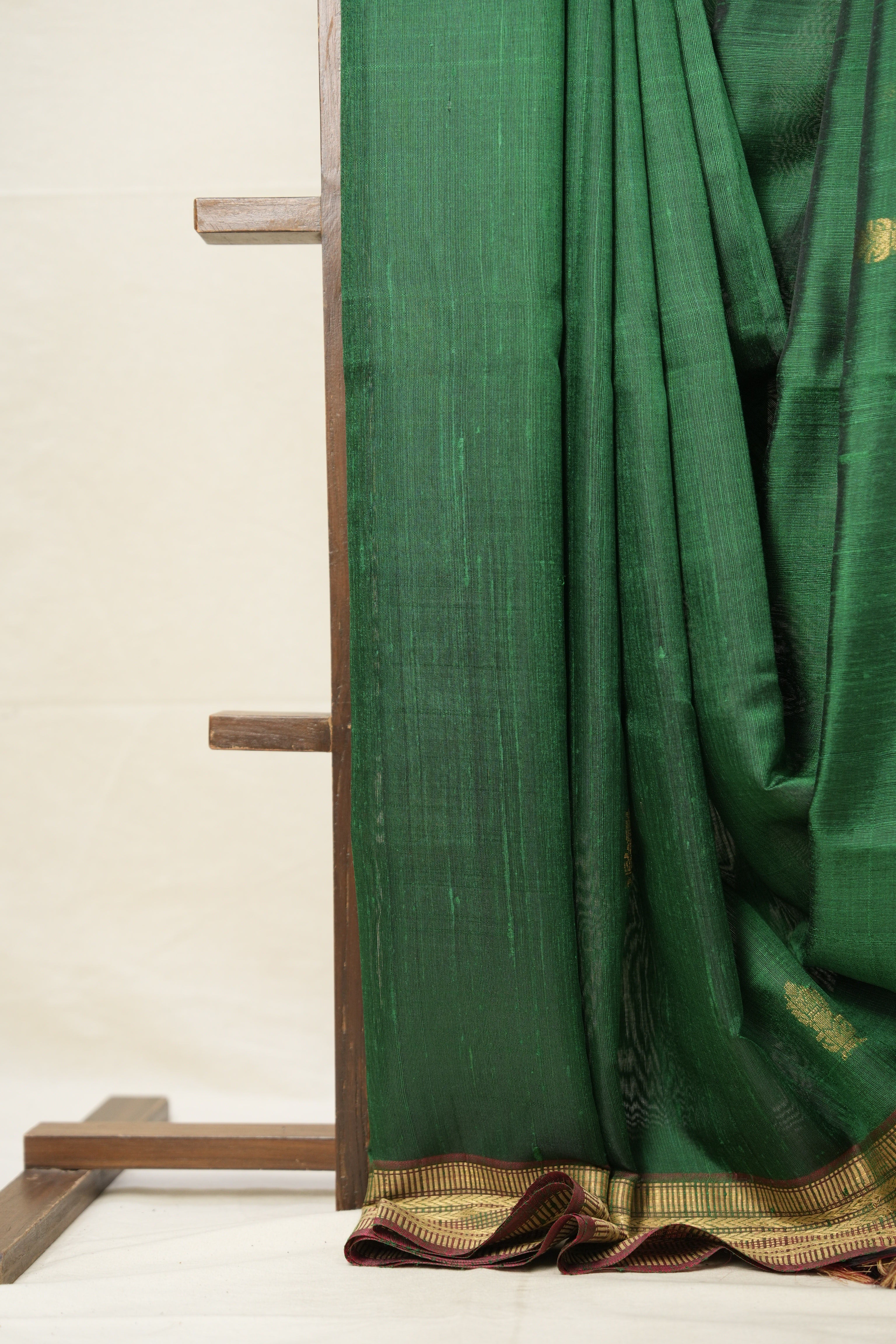 Green Raw Silk Saree - SRGRSS883