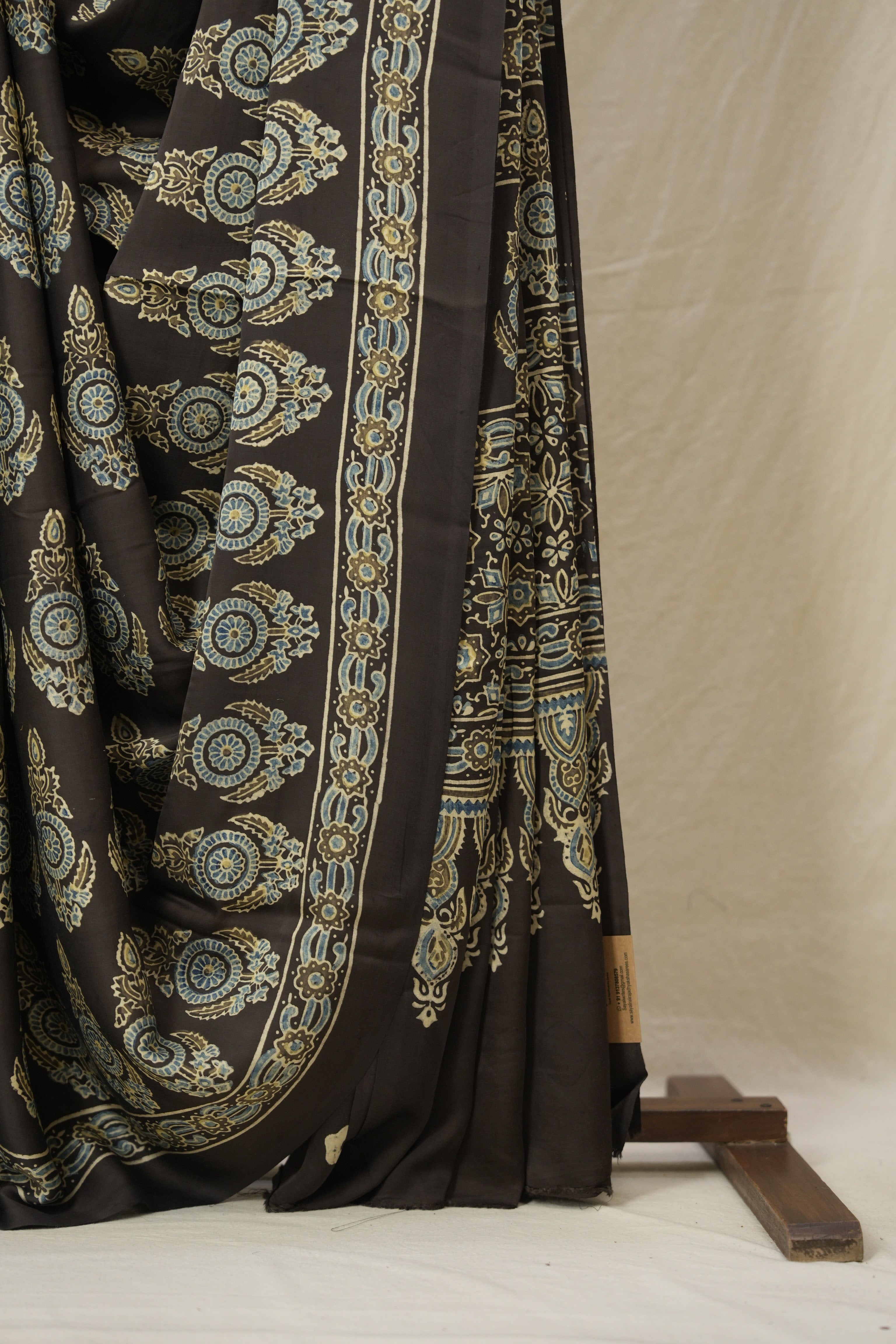 Dark Brown HBP Modal Silk Saree - SRDBMSS605