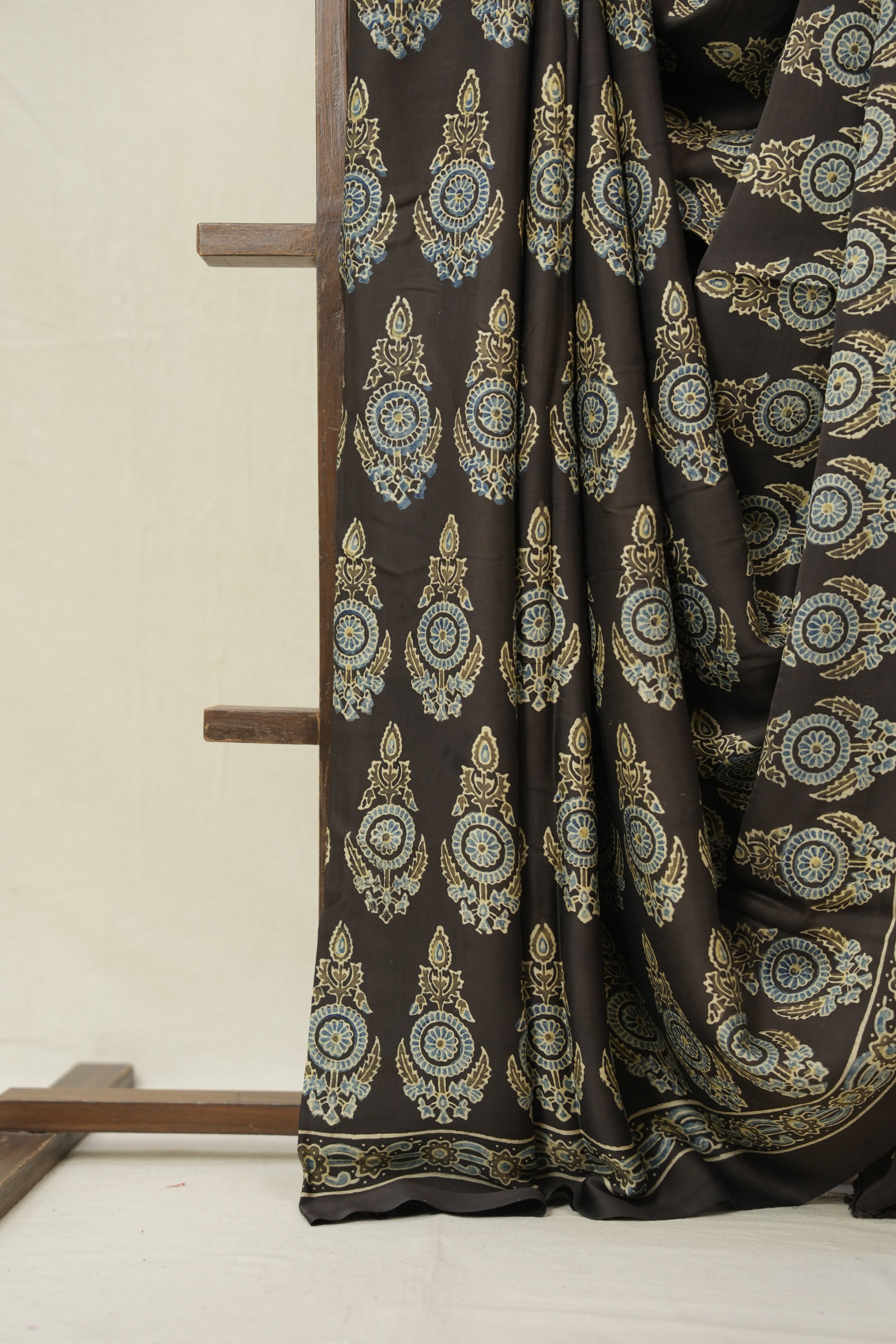 Dark Brown HBP Modal Silk Saree - SRDBMSS605