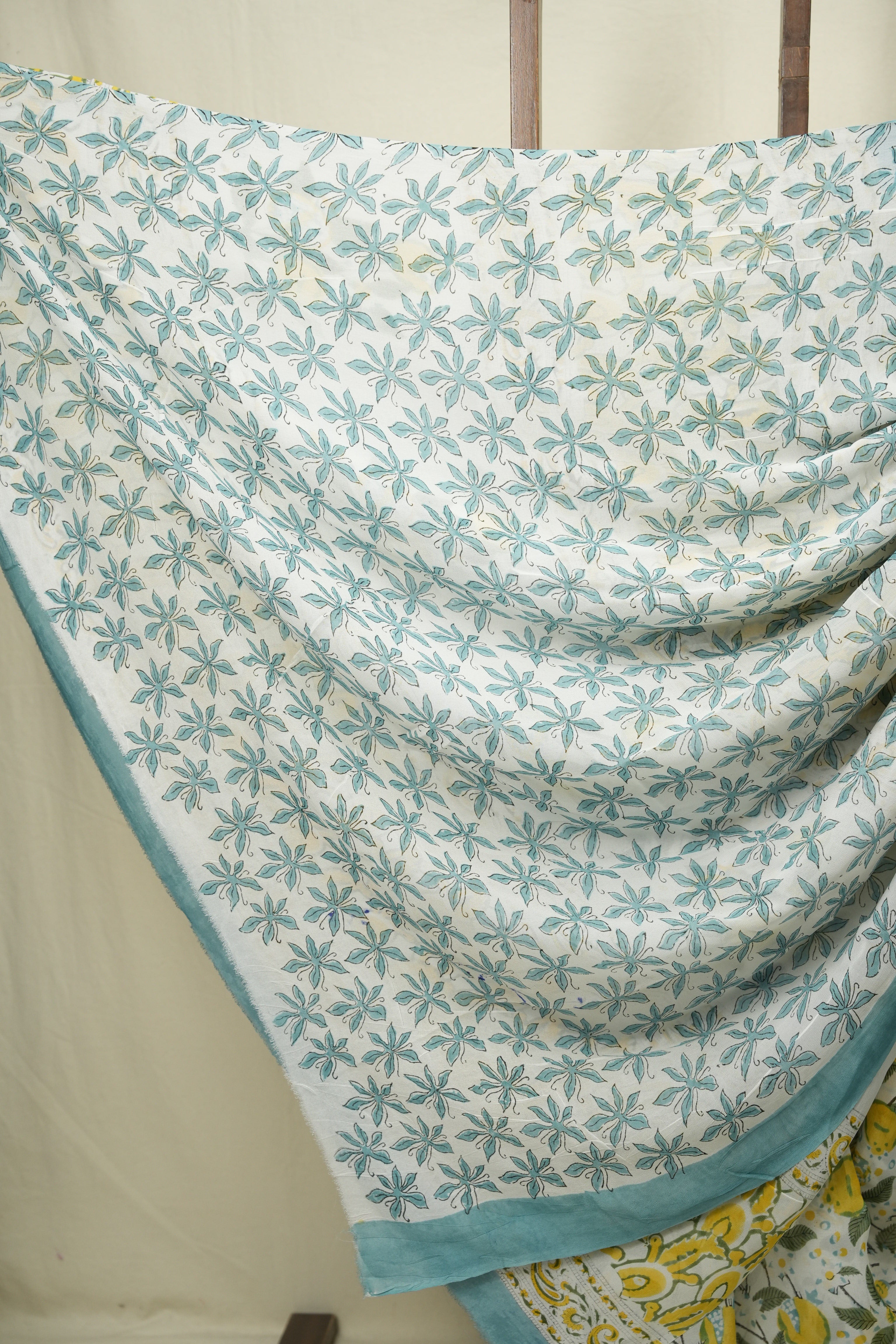 White HBP Chiffon Saree - SRWHCS71