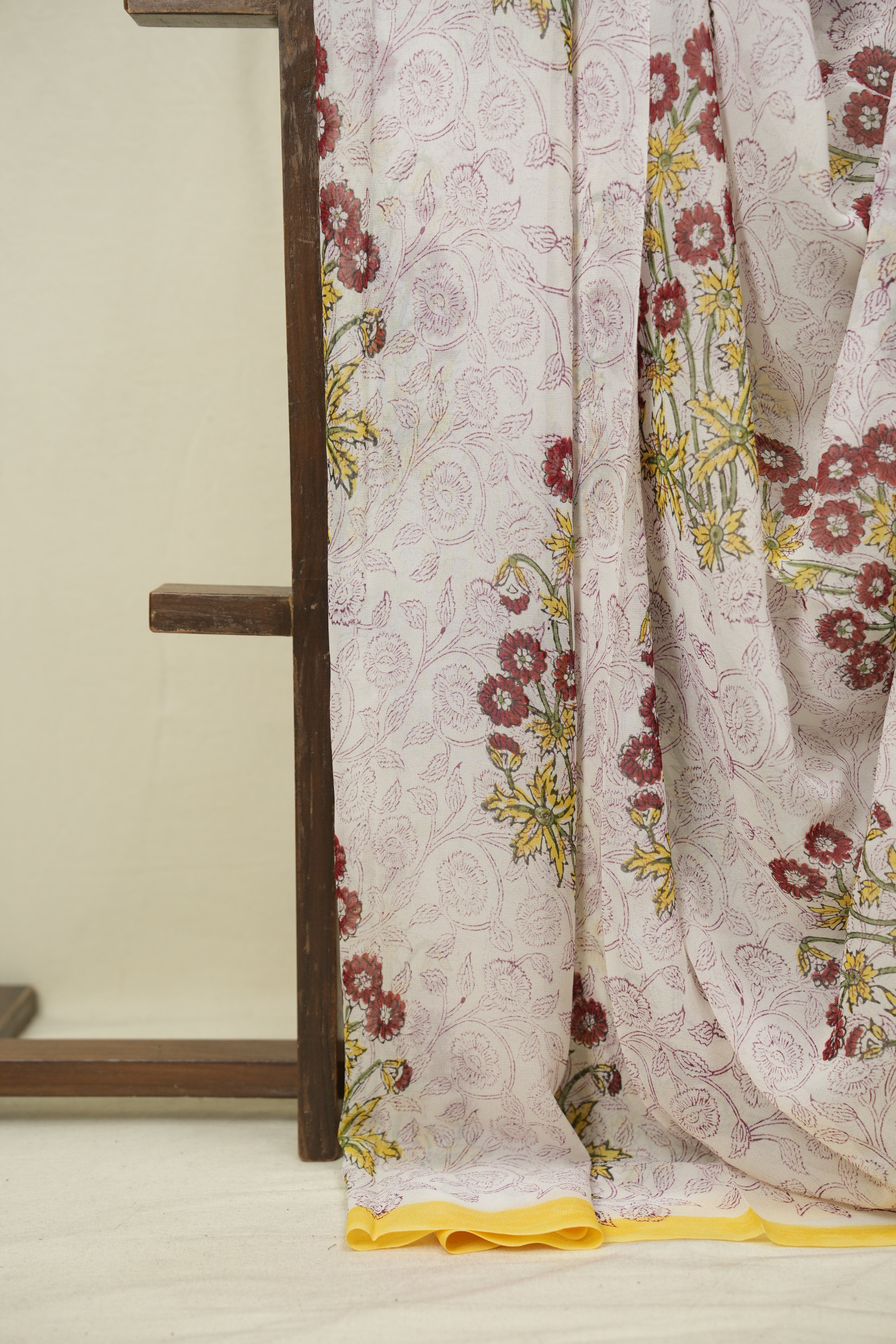 White HBP Chiffon Saree - SRWHCS65