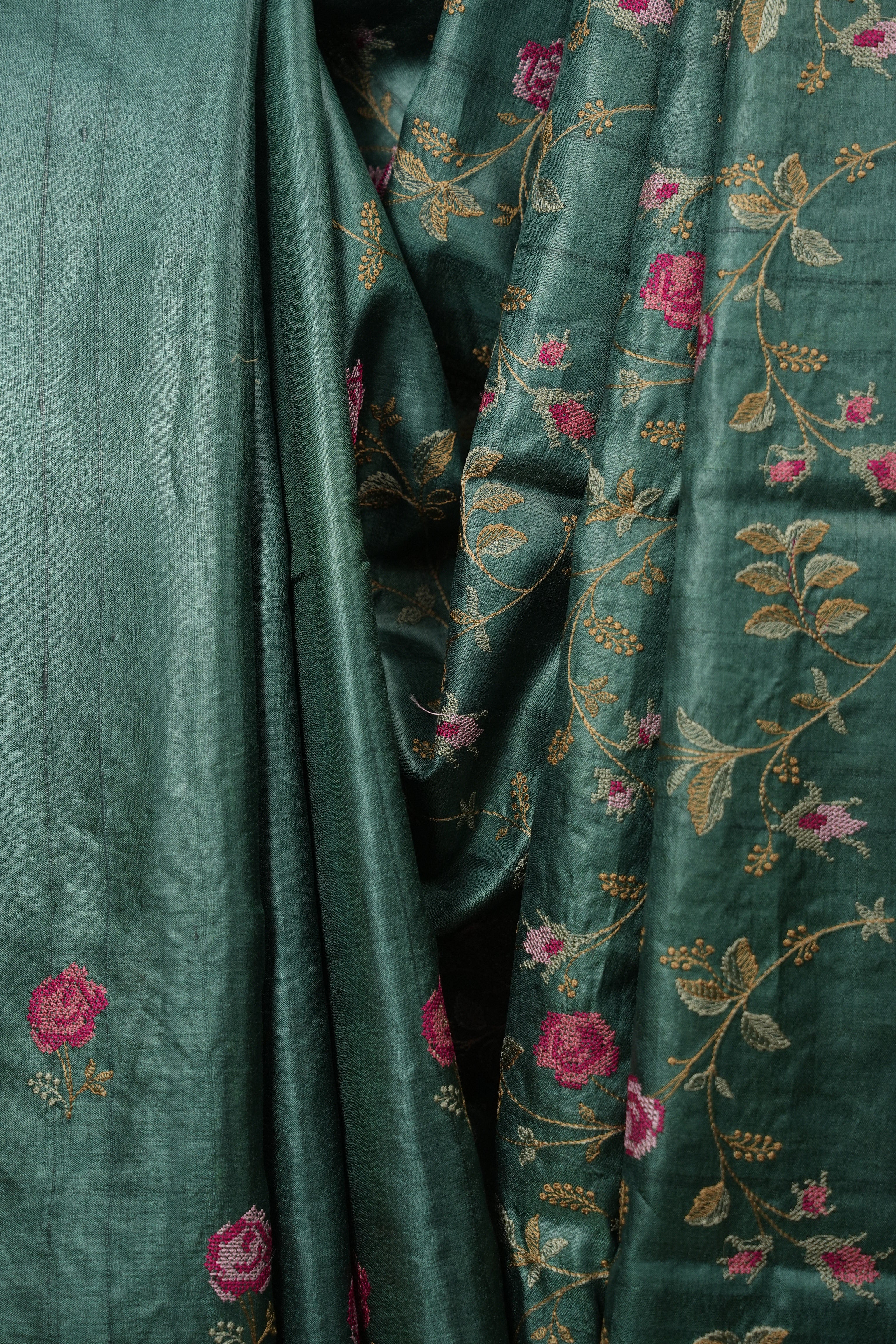 Dark Green Machine Embroidered Tussar Silk Saree - SRDGMETSS1598