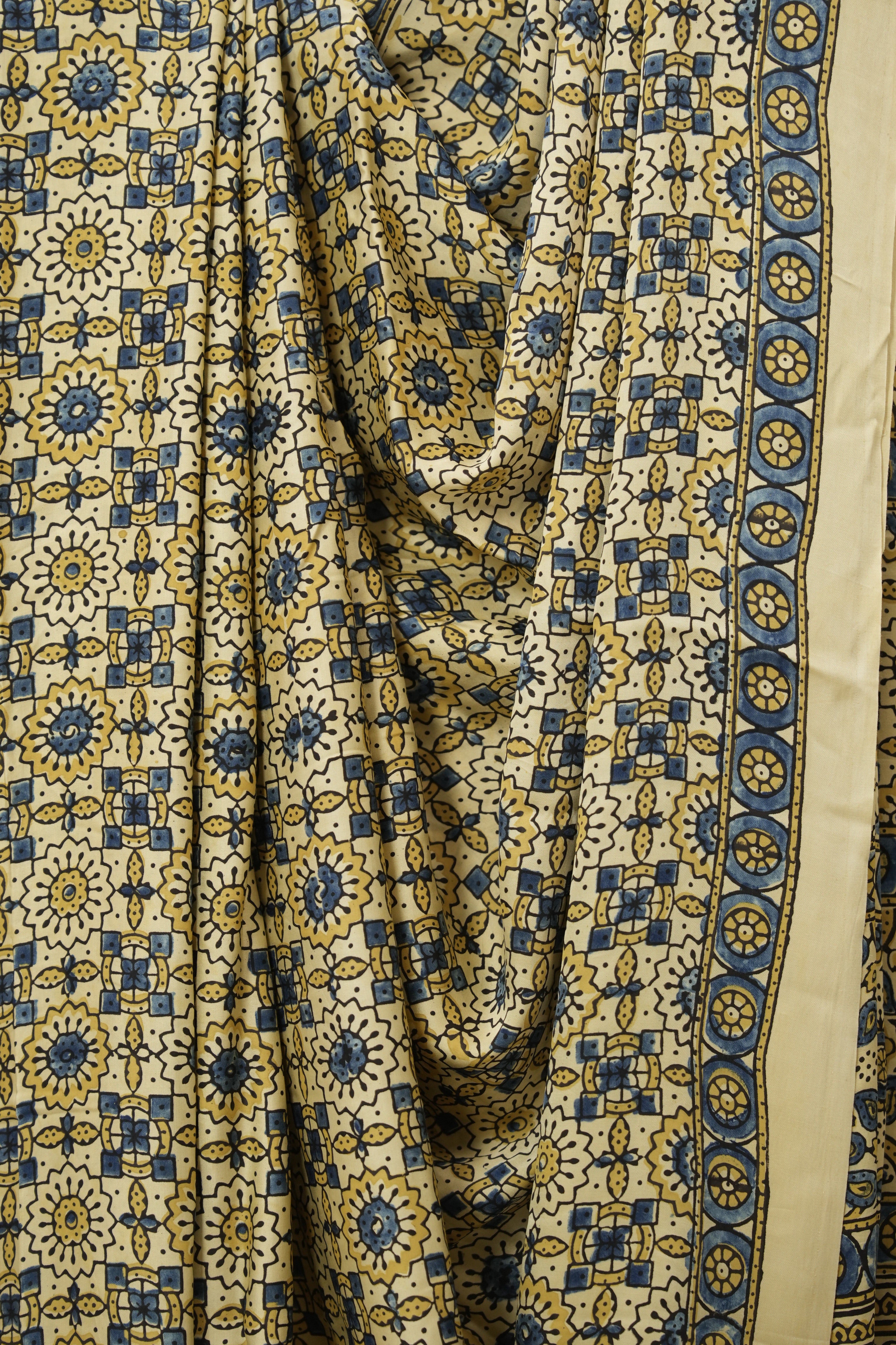 Cream HBP Modal Silk Saree - SRCMSS603