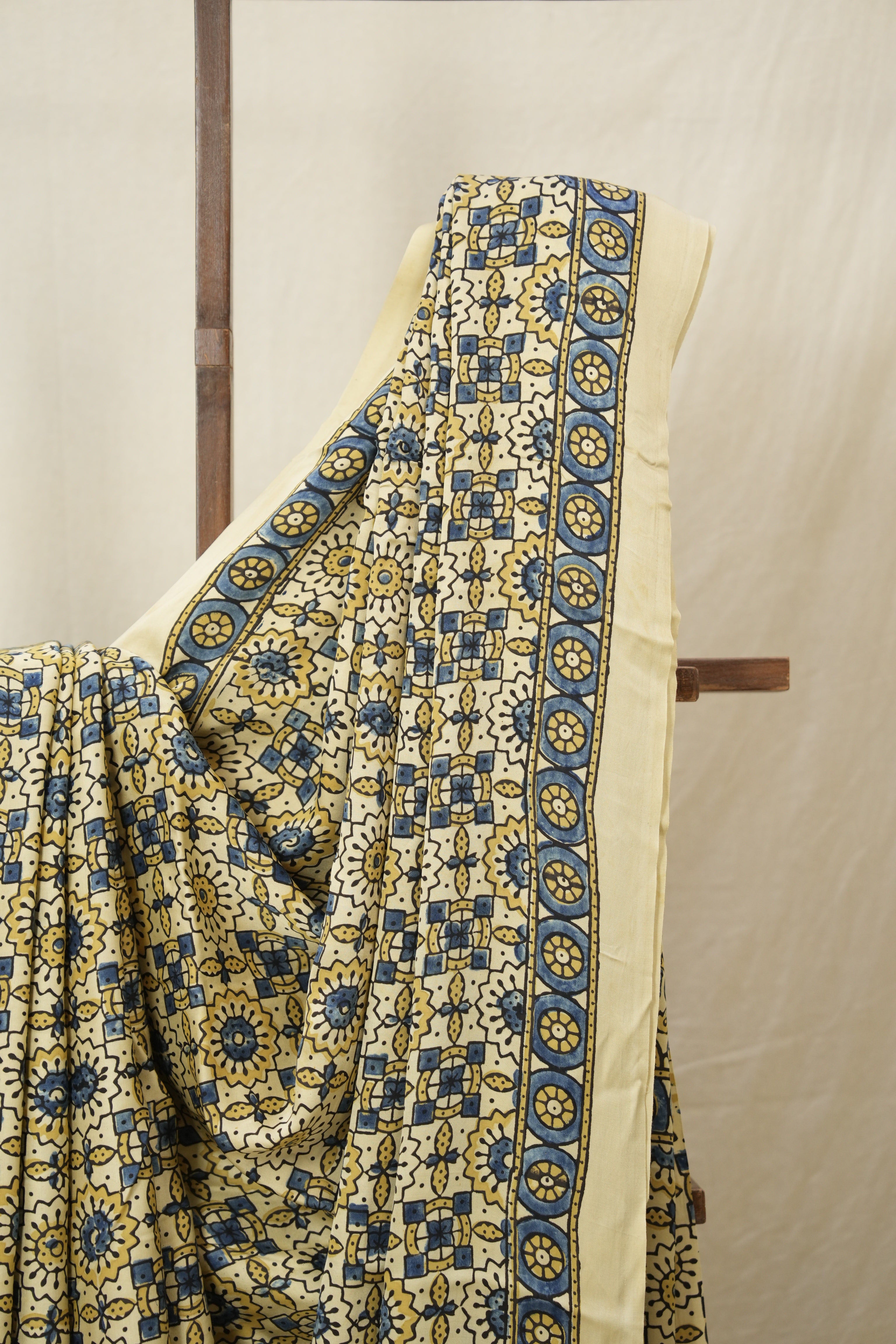 Cream HBP Modal Silk Saree - SRCMSS603