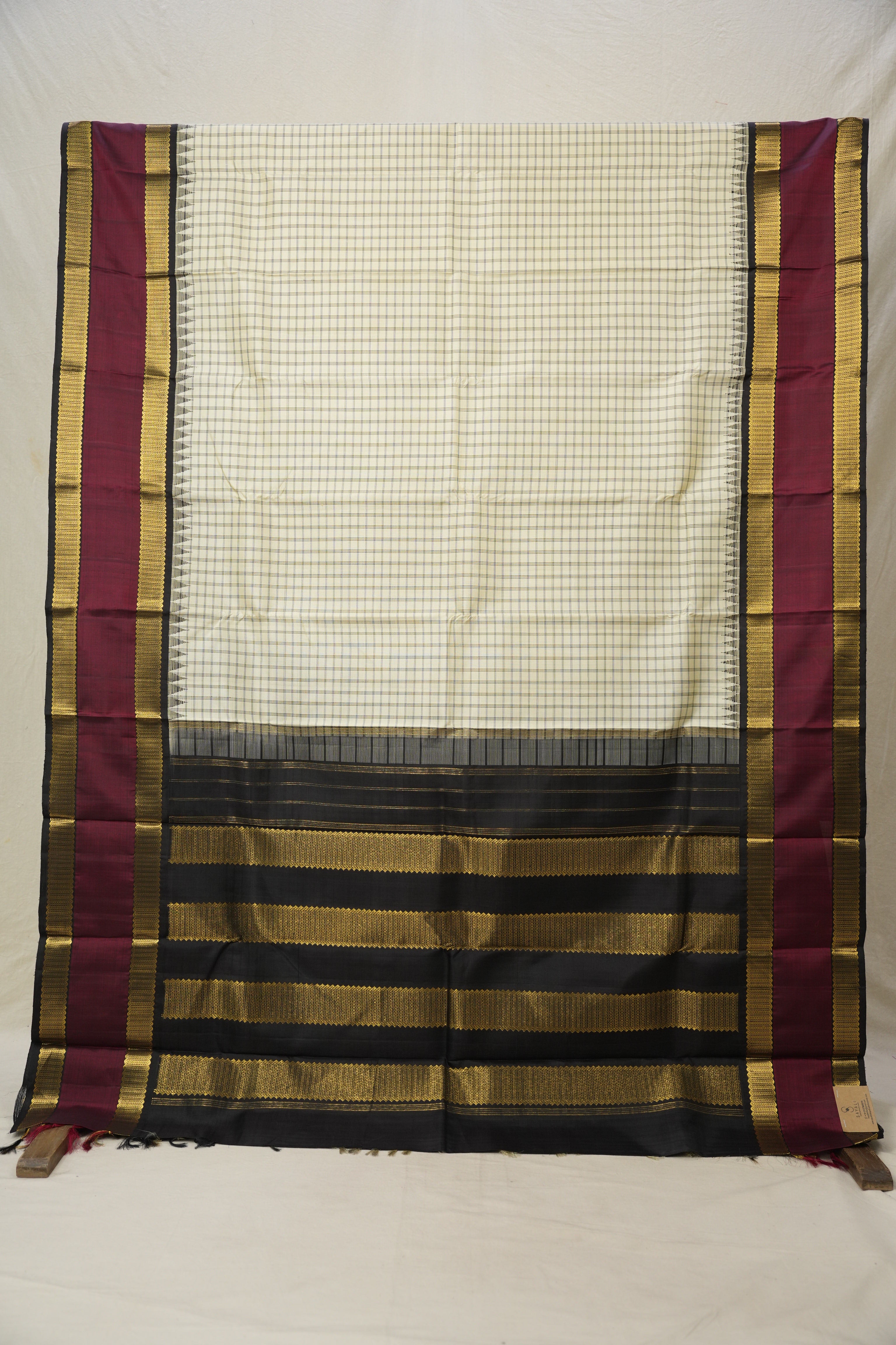 Cream Kanjivaram Silk Saree - SRCKSS939
